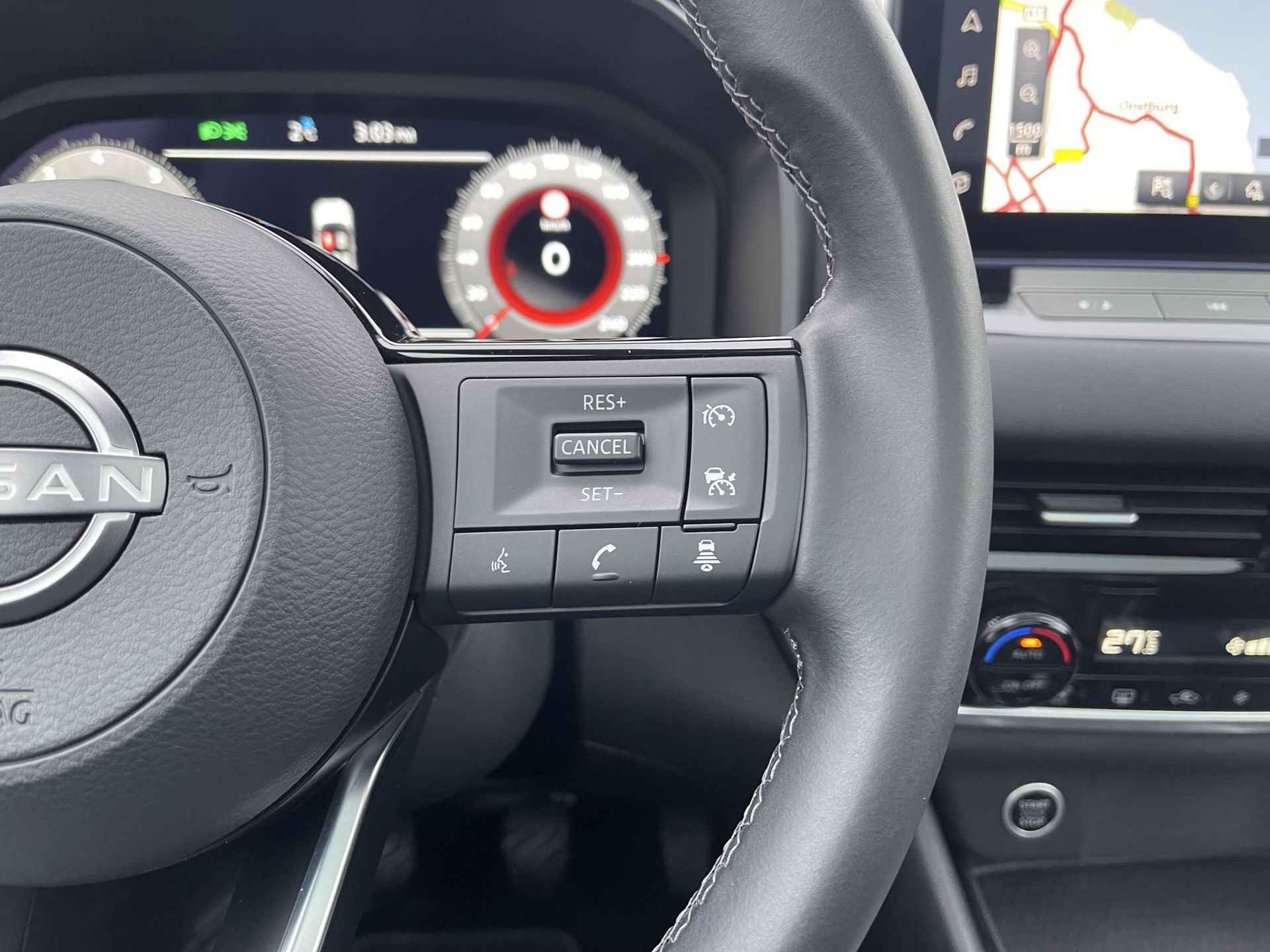 Nissan Qashqai 1.3 MHEV N-Connecta Design Pack | Panoramadak | Digitaal Instrumentenpaneel | Navigatie | 360° Camera | Keyless Entry | LED Koplampen | Rijklaarprijs! - 16/22
