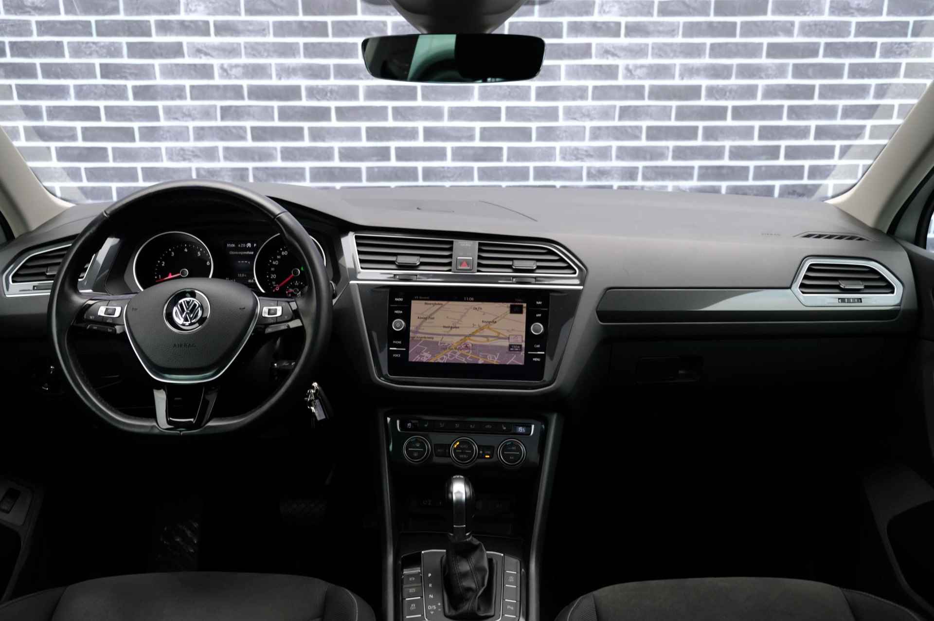 Volkswagen Tiguan 1.4 TSI 4Motion Highline | R-Line | Automaat | Trekhaak | Stoelverwarming | Panorama | Adapt.Cruise | - 9/33
