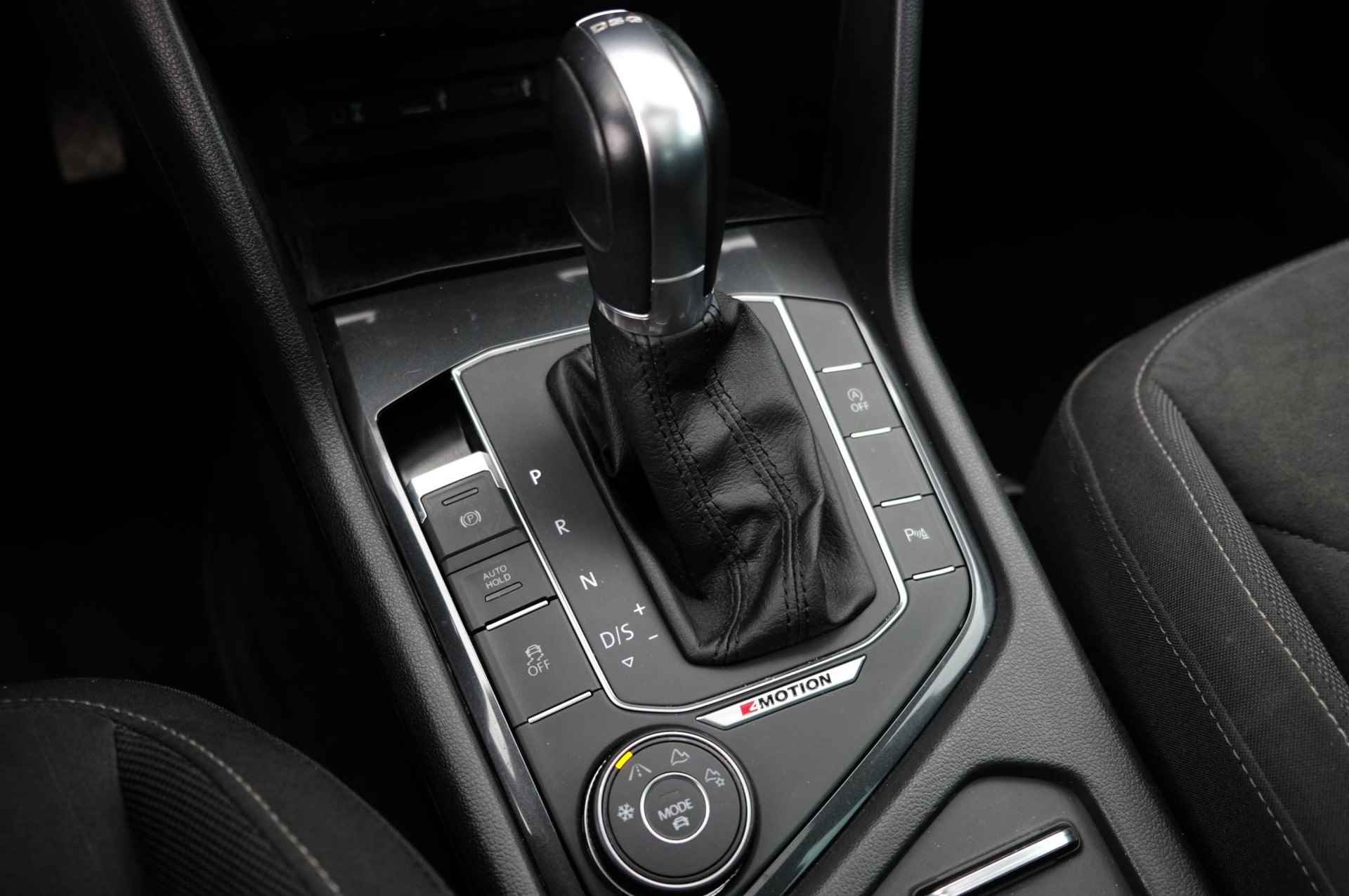 Volkswagen Tiguan 1.4 TSI 4Motion Highline | R-Line | Automaat | Trekhaak | Stoelverwarming | Panorama | Adapt.Cruise | - 22/33