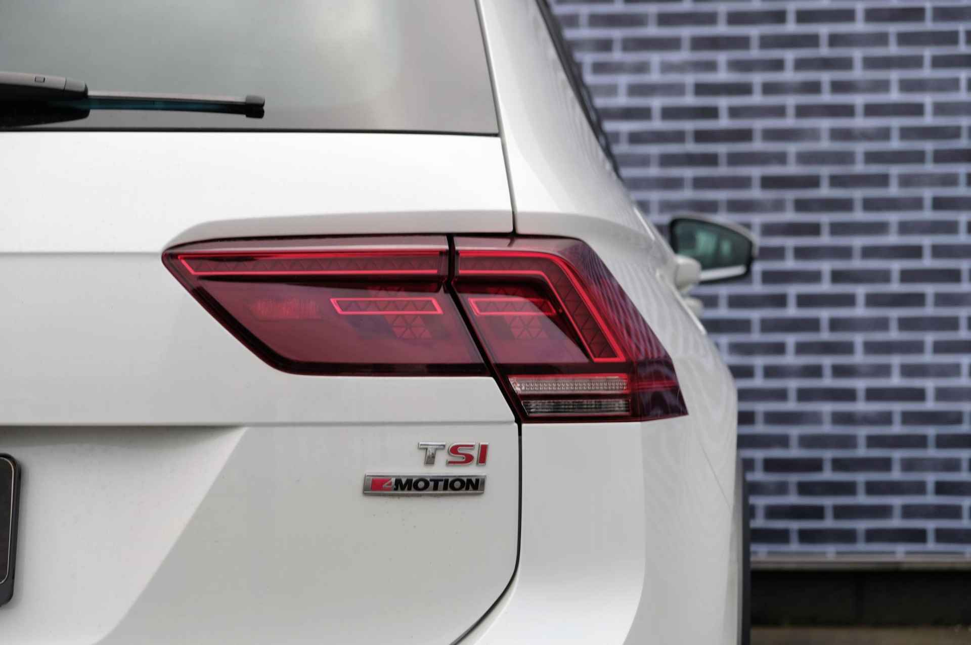 Volkswagen Tiguan 1.4 TSI 4Motion Highline | R-Line | Automaat | Trekhaak | Stoelverwarming | Panorama | Adapt.Cruise | - 28/33