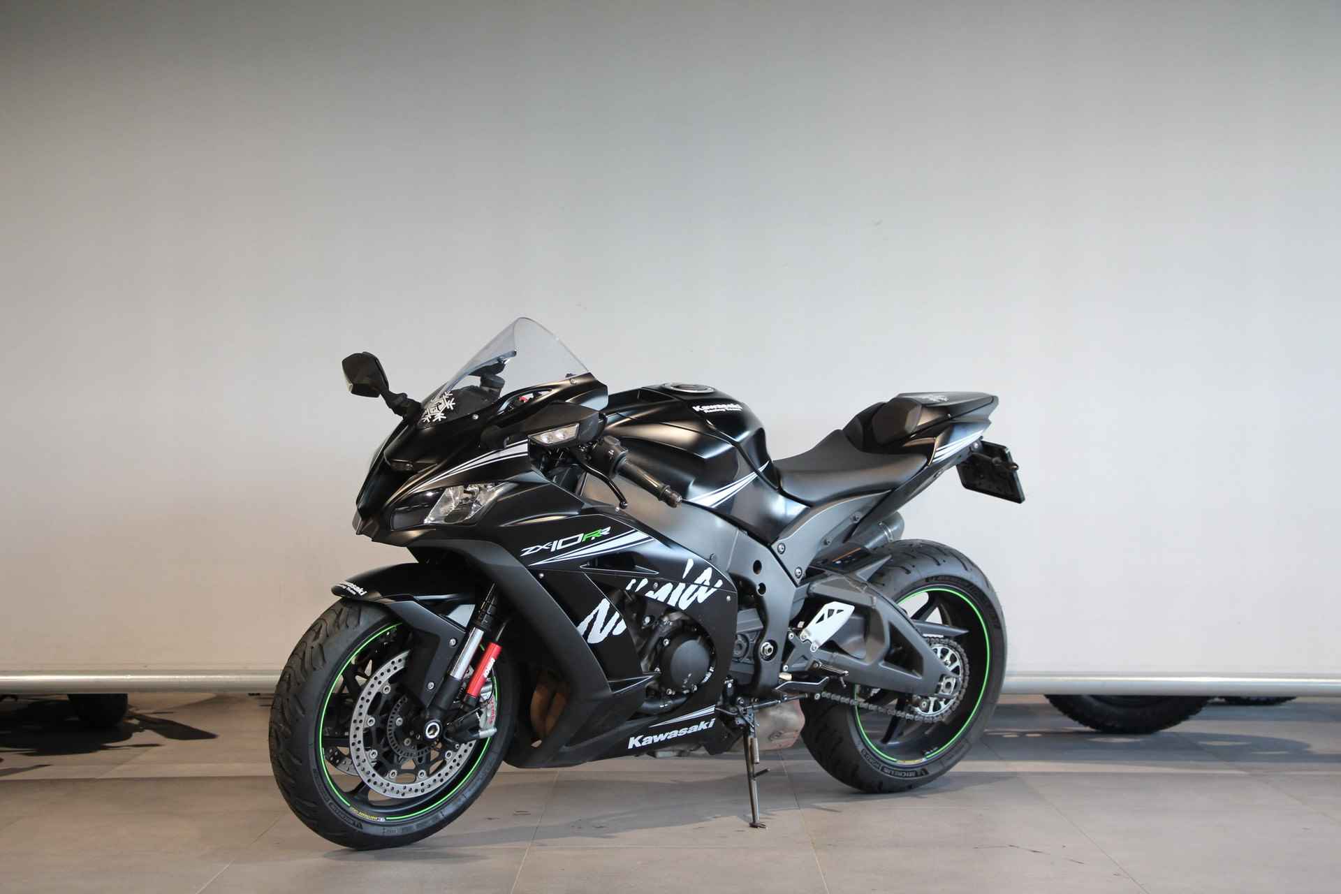 Kawasaki ZX-10 RR - 4/13