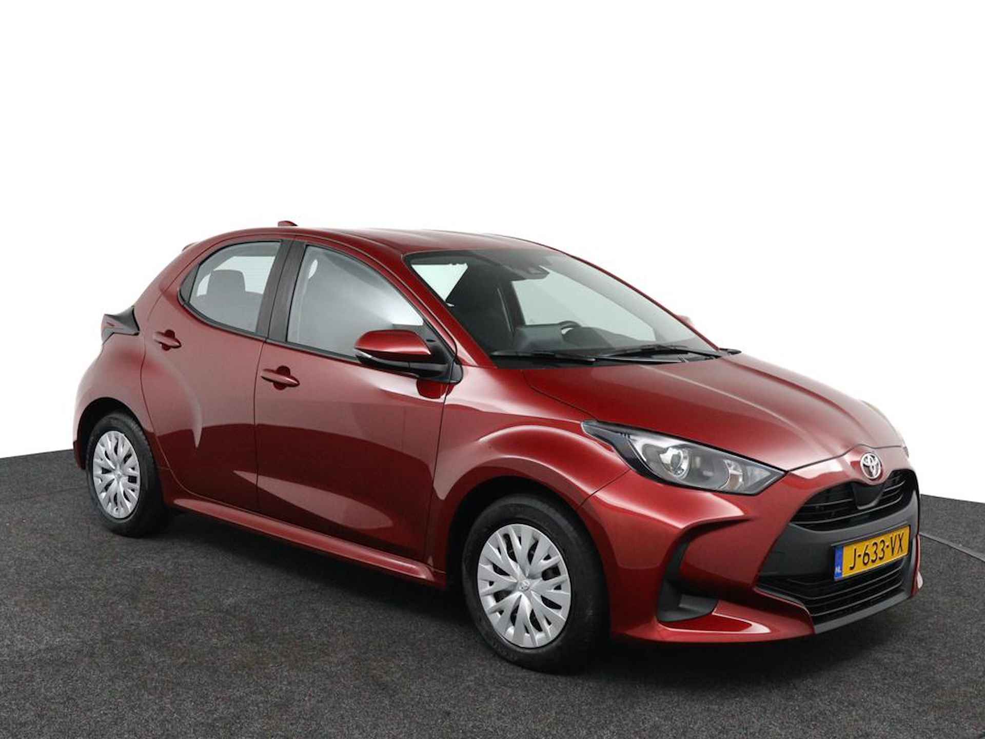 Toyota Yaris 1.0 VVT-i Active | Trekhaak | Parelmoer Rood | Airco | Adaptieve Cruise Control | Dealer Onderhouden | - 4/44