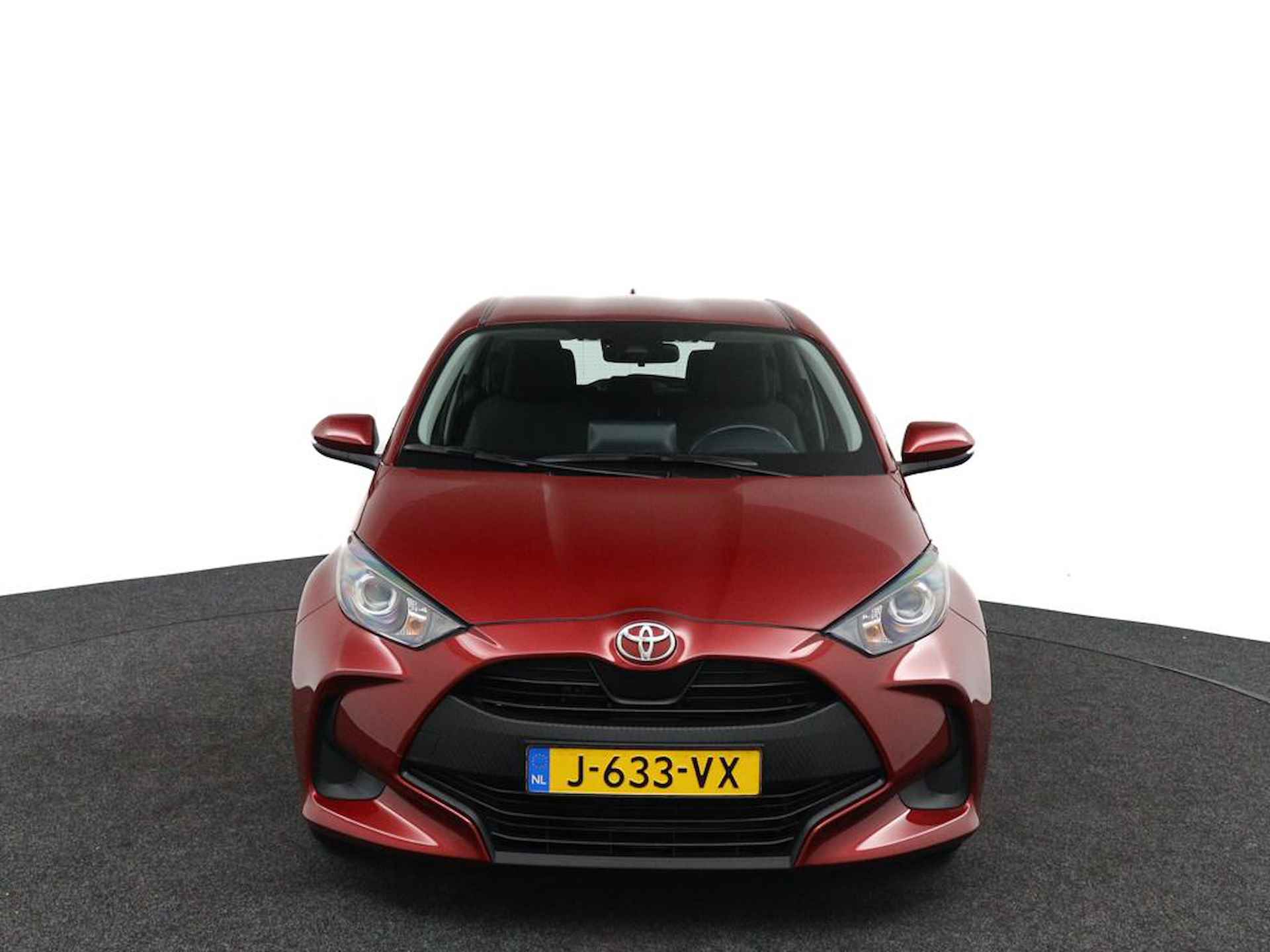 Toyota Yaris 1.0 VVT-i Active | Trekhaak | Parelmoer Rood | Airco | Adaptieve Cruise Control | Dealer Onderhouden | - 8/44