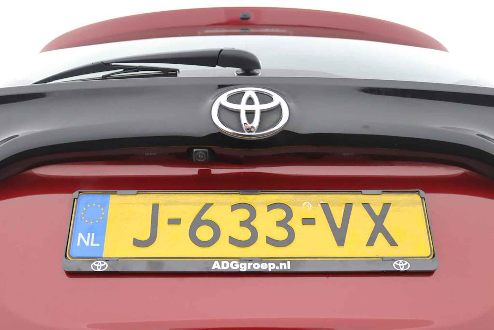 Toyota Yaris 1.0 VVT-i Active | Trekhaak | Parelmoer Rood | Airco | Adaptieve Cruise Control | Dealer Onderhouden | - 38/44