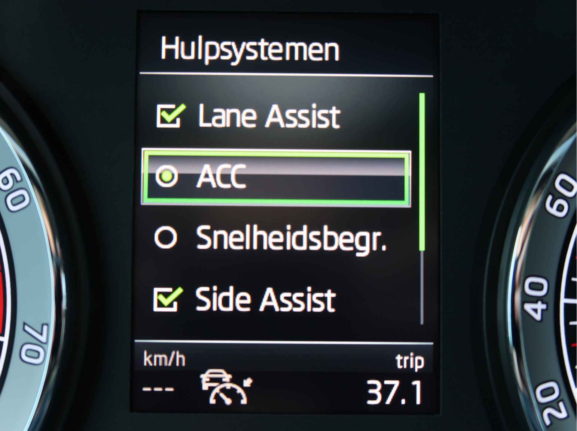 Škoda Karoq 1.5 TSI DSG Business Edition | Led | ACC | Stoelverw | Trekhaak | - 31/31