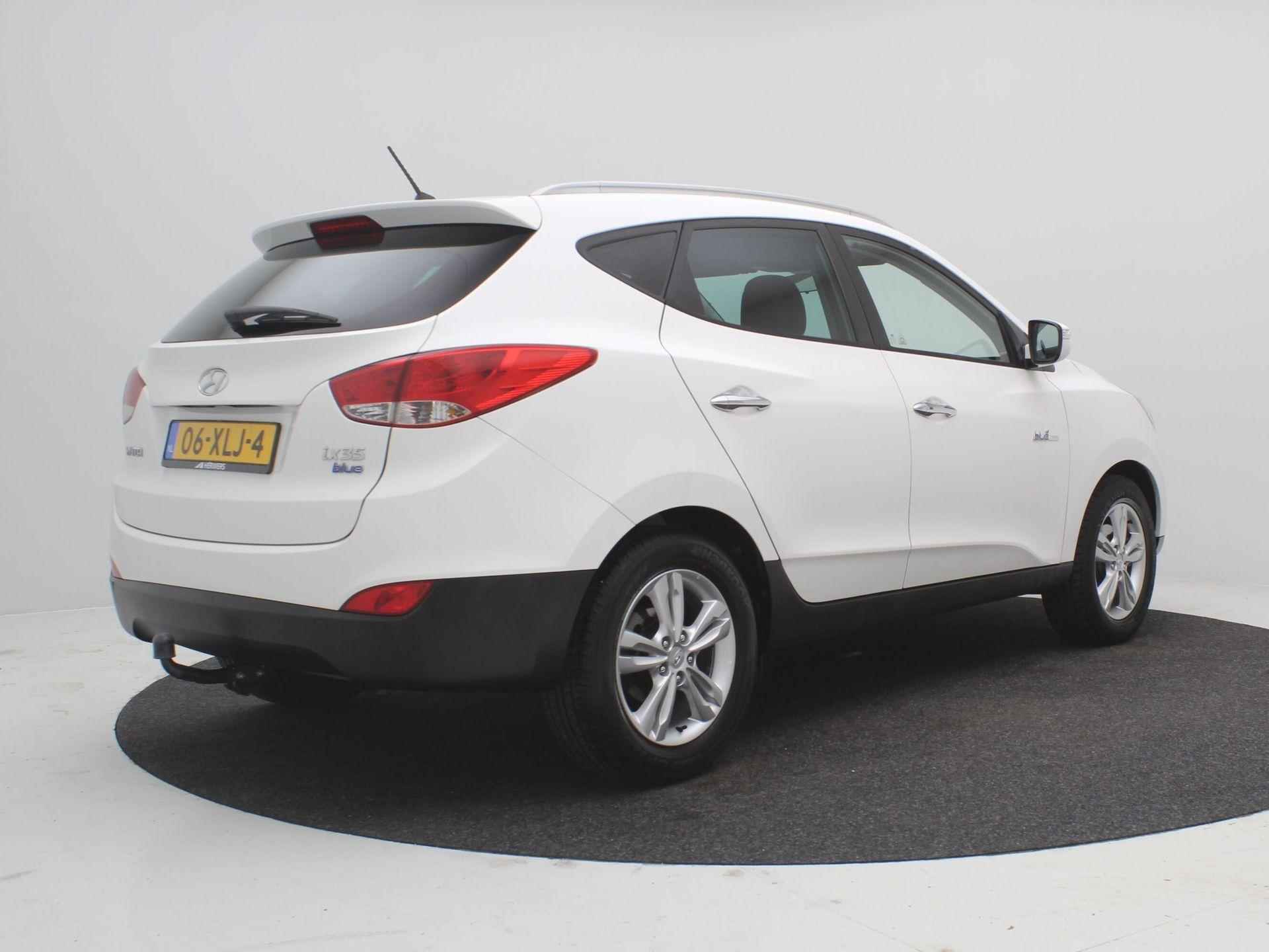 Hyundai ix35 1.6i GDI Style / Trekhaak / Cruise Control / GROOT schuif-kanteldak / Airco Climate Control / Keyless Entry & Start&Go / 1ste Eigenaar / Historie aanwezig / - 3/58