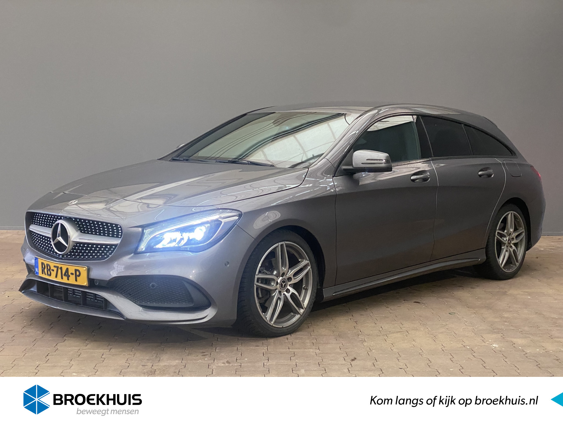 Mercedes-Benz CLA-Klasse Shooting Brake 180 Business Solution AMG Line | Automaat | Stoelverwarming | Parkeersensoren | AMG Styling | Leder/Alcantara | Navigatie | Bluetooth | 18" Lichtmetaal