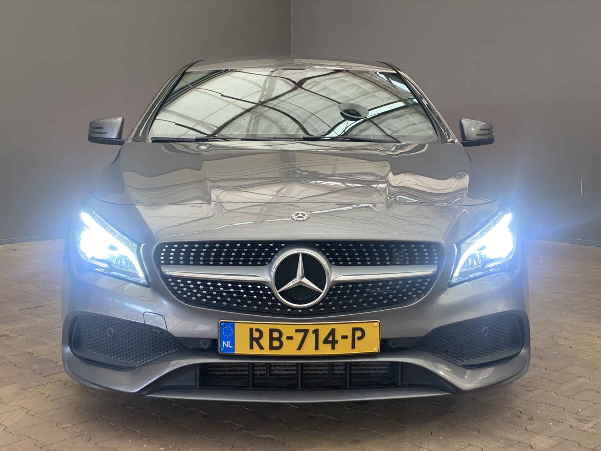 Mercedes-Benz CLA-Klasse Shooting Brake 180 Business Solution AMG Line | Automaat | Stoelverwarming | Parkeersensoren | AMG Styling | Leder/Alcantara | Navigatie | Bluetooth | 18" Lichtmetaal - 13/46