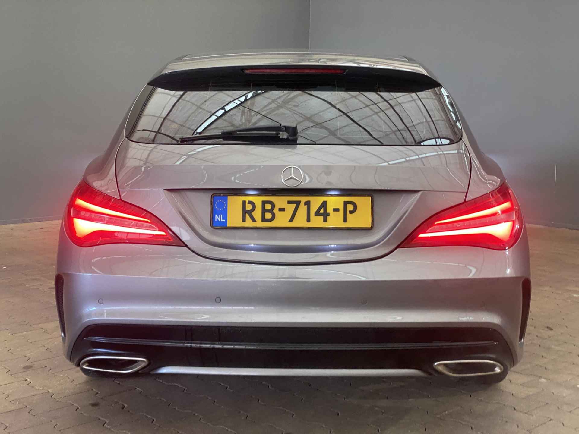 Mercedes-Benz CLA-Klasse Shooting Brake 180 Business Solution AMG Line | Automaat | Stoelverwarming | Parkeersensoren | AMG Styling | Leder/Alcantara | Navigatie | Bluetooth | 18" Lichtmetaal - 14/46