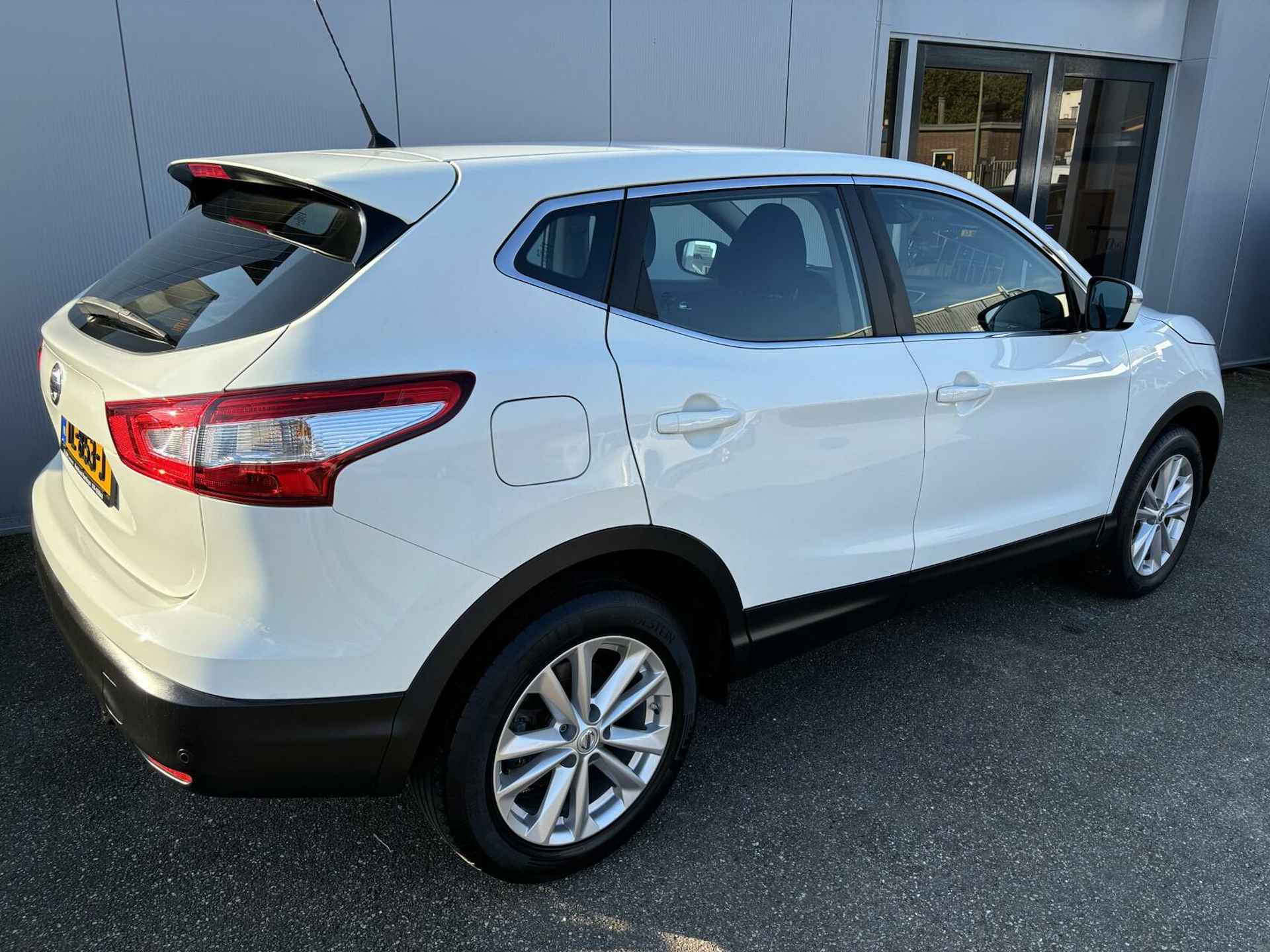 Nissan QASHQAI 1.2 Connect Edition | Camera | PDC | LM-Velgen | Climate Control - 25/35