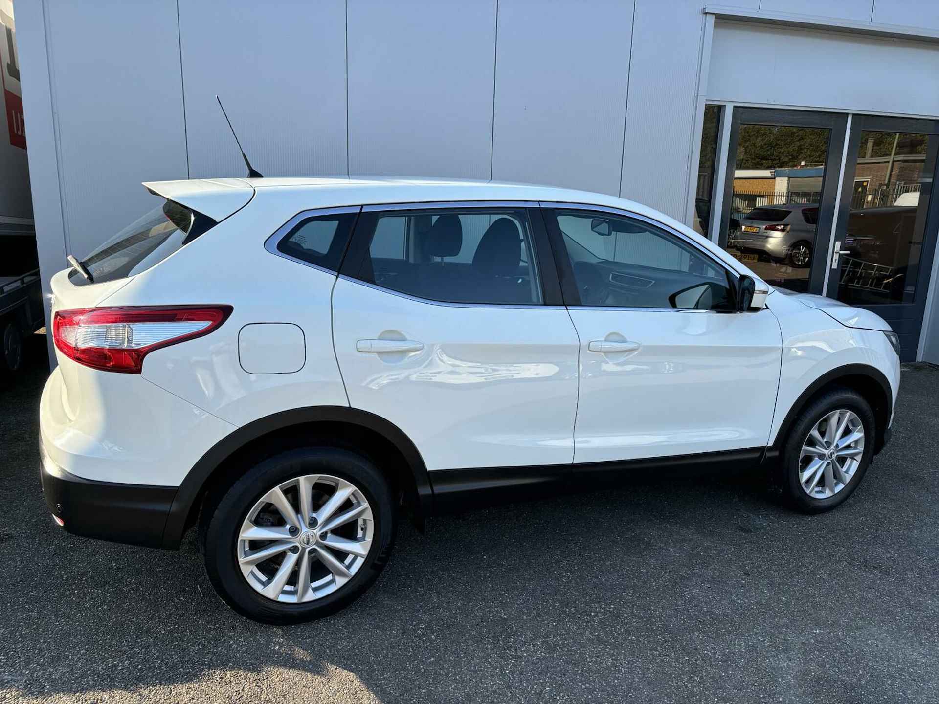 Nissan QASHQAI 1.2 Connect Edition | Camera | PDC | LM-Velgen | Climate Control - 33/35