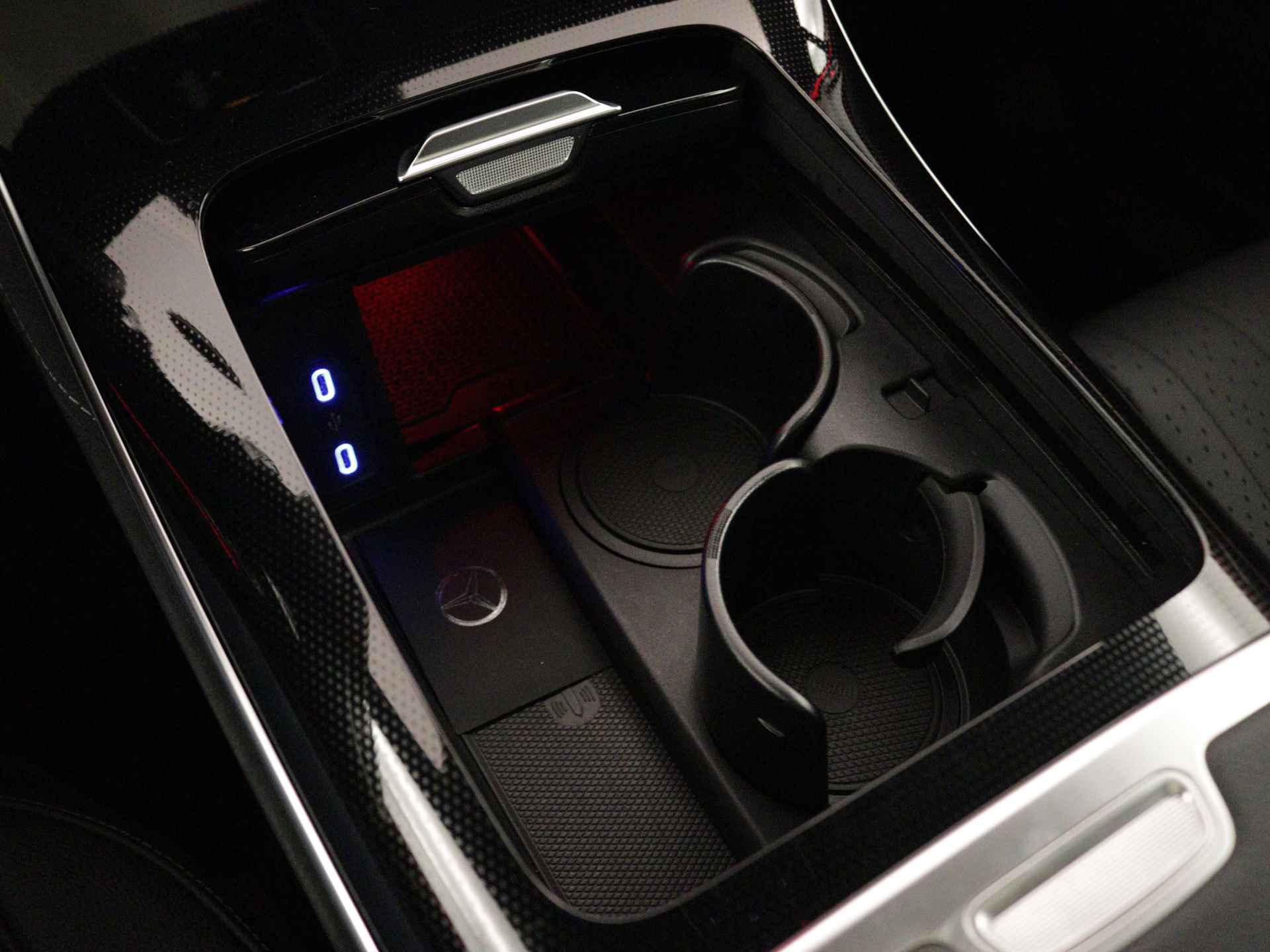 Mercedes-Benz EQE SUV 350 4Matic AMG Line 91 kWh | Achterasbesturing tot 10° | Nightpakket |  Panoramaschuifdak | KEYLESS GO-comfortpakket | USB-pakket plus | Akoestiek comfortpakket | Rij-assistentiepakket Plus | - 28/38