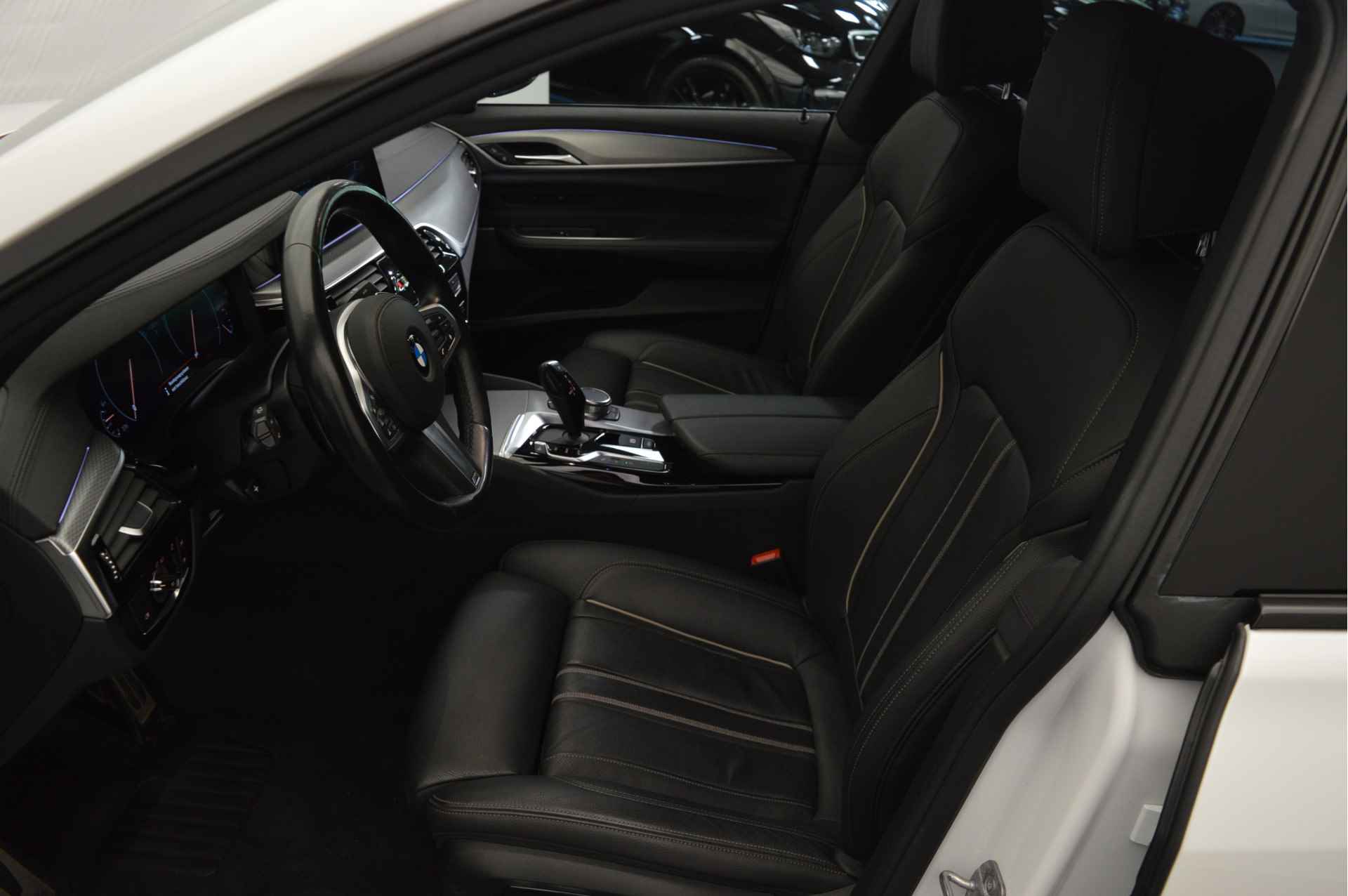 BMW 6 Serie Gran Turismo 640i High Executive M Sport Automaat / Adaptieve LED / Parking Assistant Plus / Soft Close / Harman Kardon / Navigatie Professional / Head-Up - 6/20
