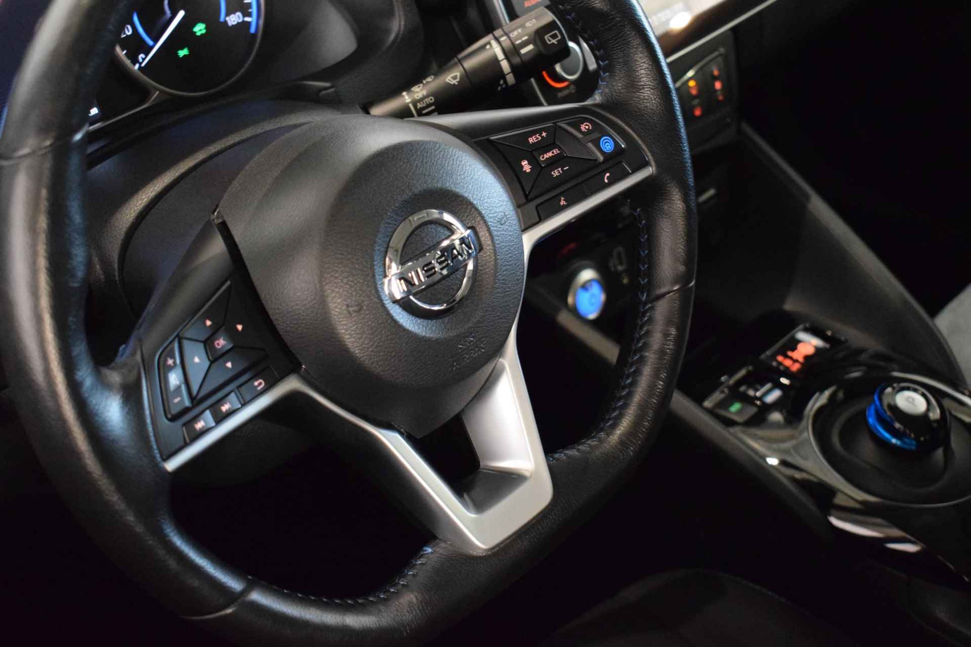Nissan LEAF e+ N-Connecta 62 kWh | €2.000,- Subsidie Mogelijk! | Automaat | 360-Camera | Parkeersensoren | Dodehoek detectie | Stoelverwarming voor/achter | Stuurverwarming | Navigatie | Climate control | Adaptive Cruise control | - 34/44
