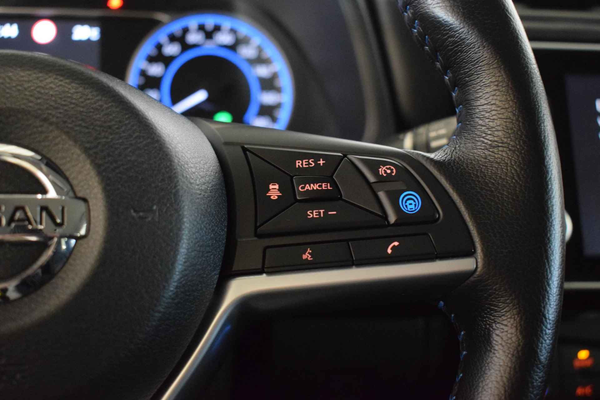 Nissan LEAF e+ N-Connecta 62 kWh | €2.000,- Subsidie Mogelijk! | Automaat | 360-Camera | Parkeersensoren | Dodehoek detectie | Stoelverwarming voor/achter | Stuurverwarming | Navigatie | Climate control | Adaptive Cruise control | - 36/44