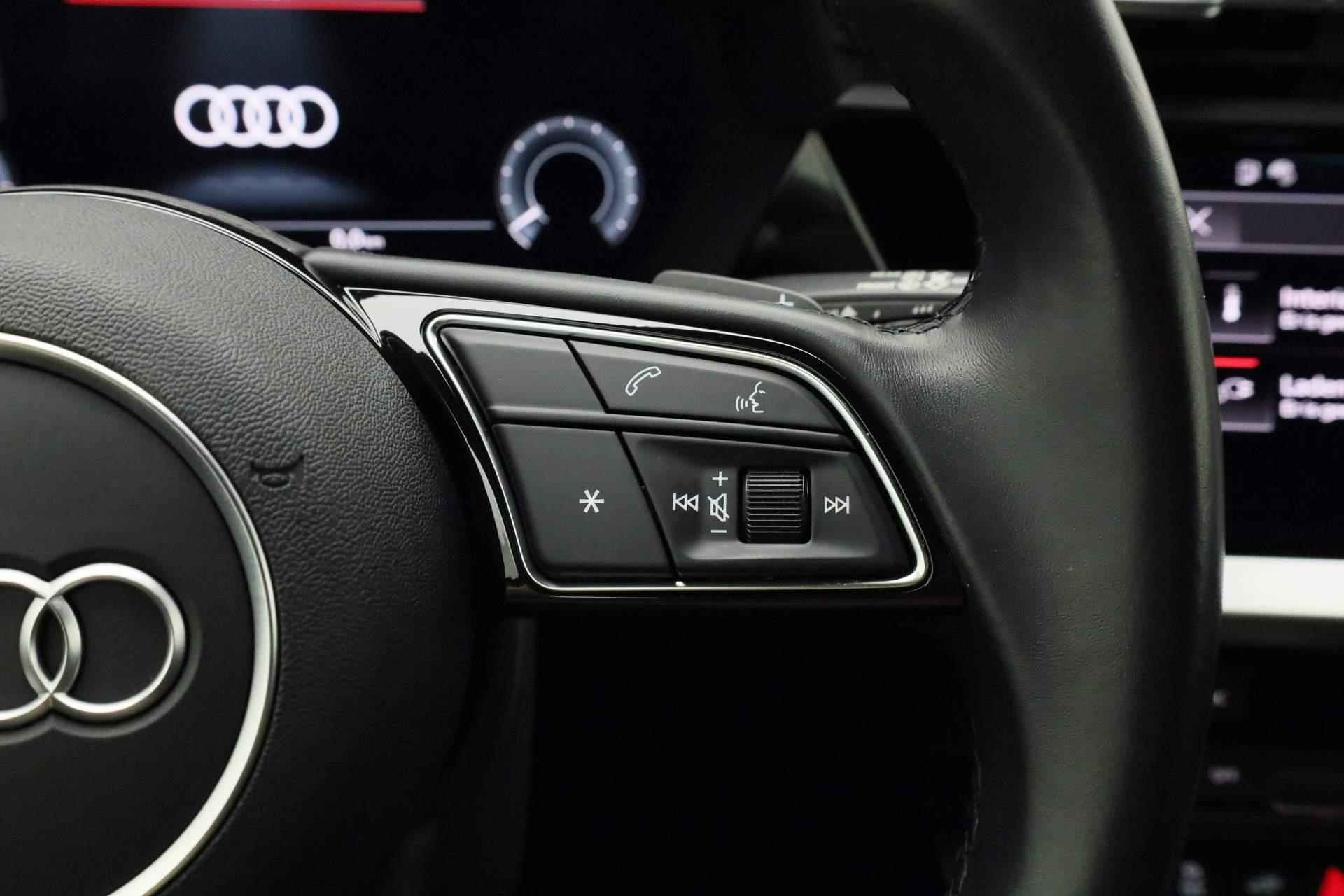Audi A3 Sportback 40 TFSIe 204PK S-tronic Advanced edition | Keyless | Navi | Parkeersensoren | Stoelverwarming | 18 inch | Zwart optiek - 24/38