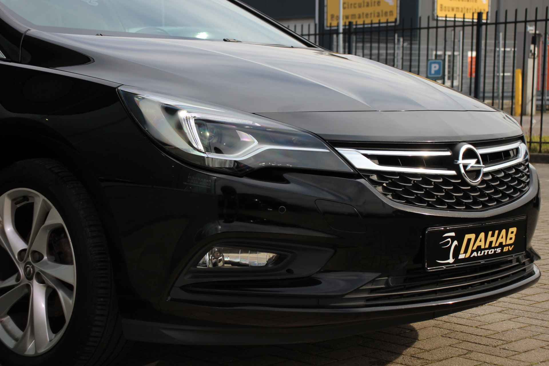 Opel Astra Sports Tourer 1.4 Turbo 150 PK Business Executive | Schuif/kanteldak | Camera | Keyless | Carplay | Winterbanden - 8/39