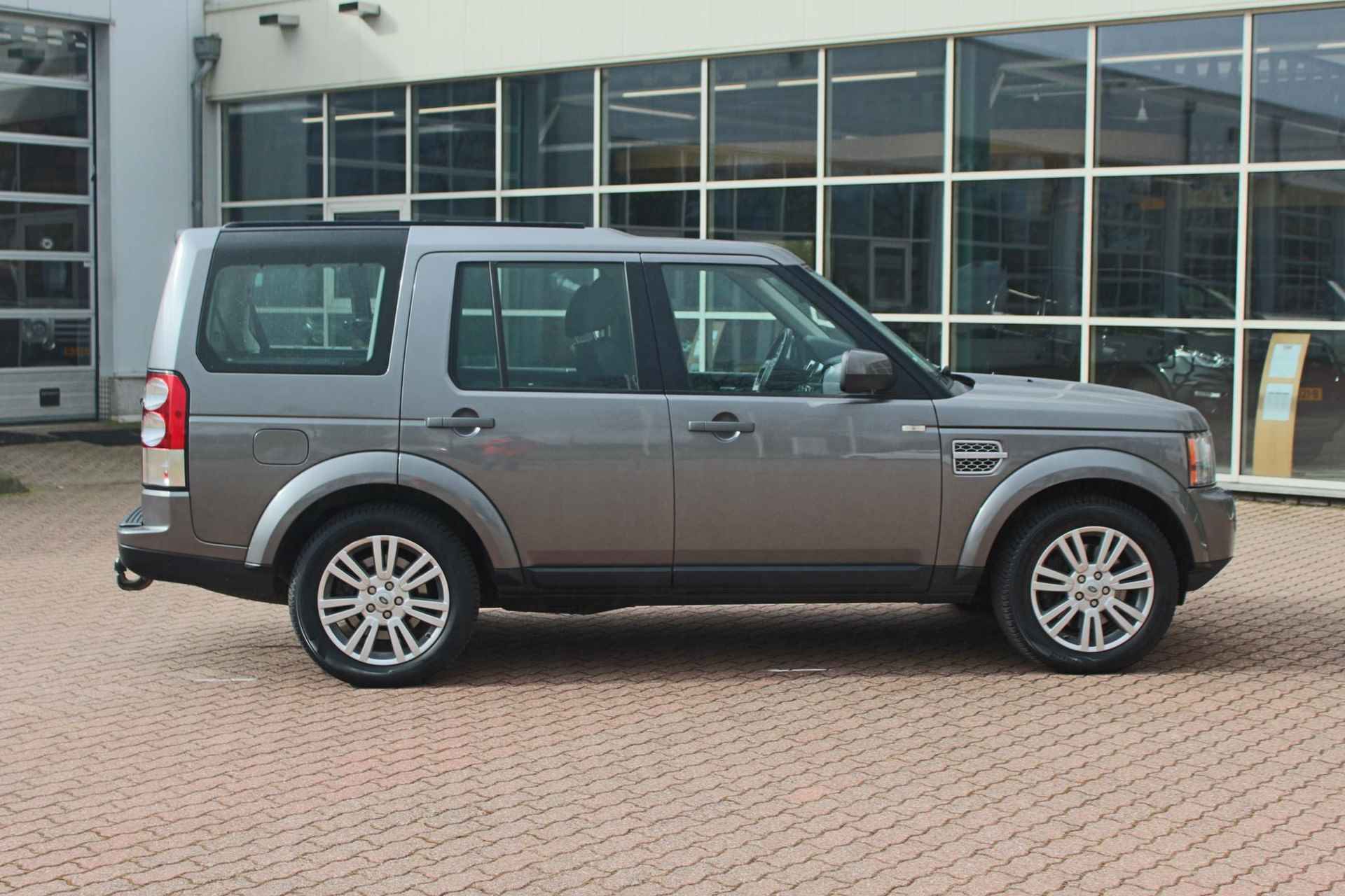 Land Rover Discovery 3.0 SDV6 HSE 7 -Seater - 10/44