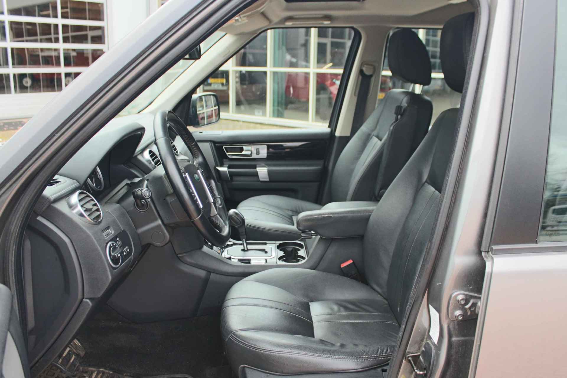 Land Rover Discovery 3.0 SDV6 HSE 7 -Seater - 15/44