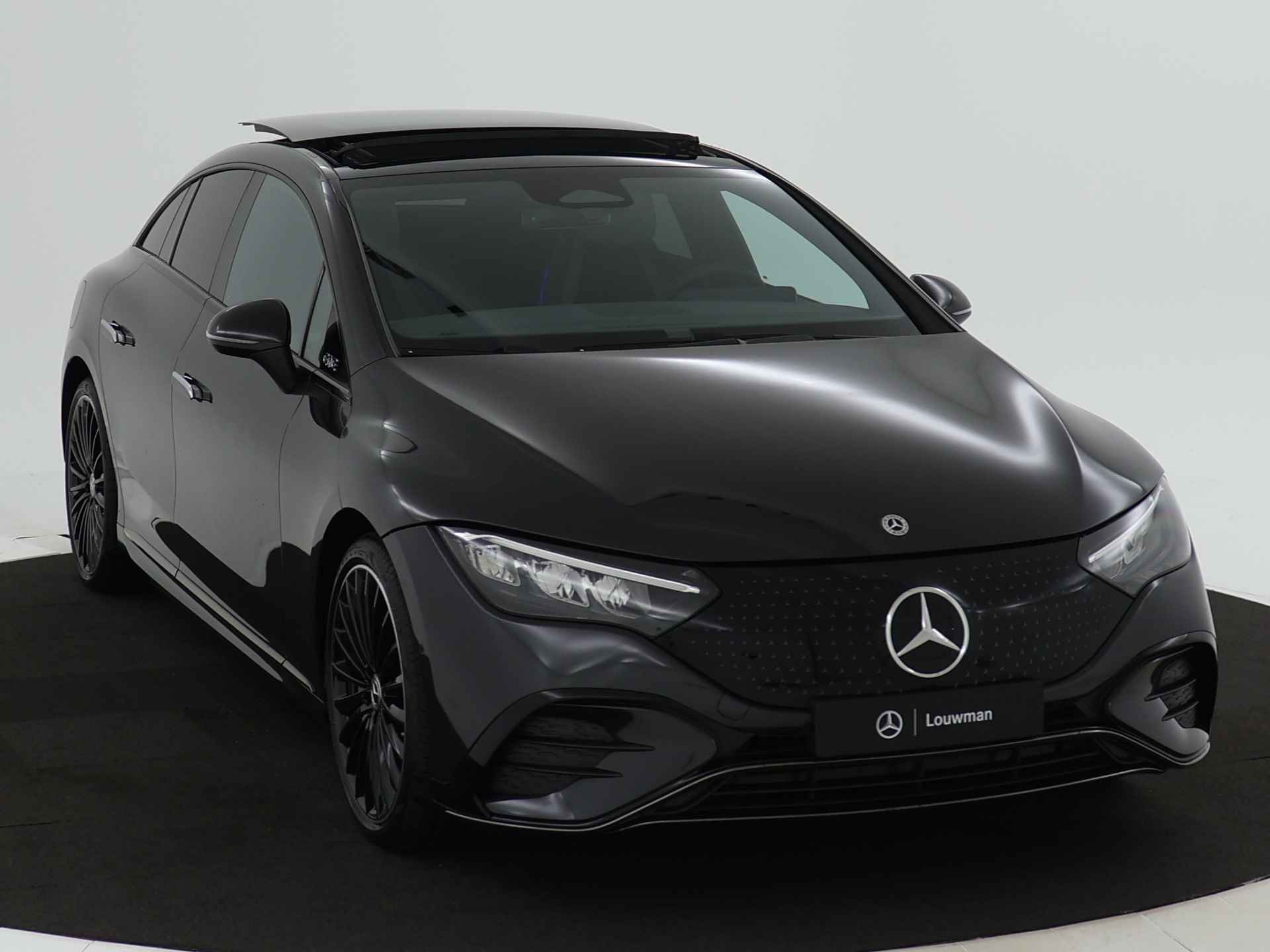 Mercedes-Benz EQE 300 Sport Edition 90 kWh | Nightpakket | Rijassistentiepakket | Parkeerpakket met achteruitrijcamera | KEYLESS GO-pakket | GUARD 360 ° Vehicle protection | Business Plus Pack | Winter pakket | Dodehoekassistent | - 23/37