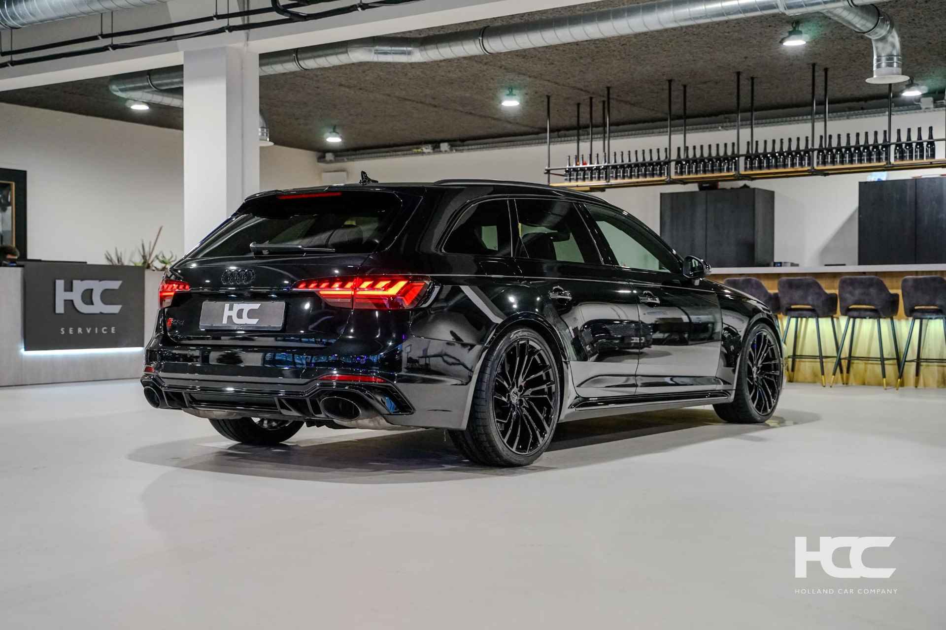 Audi RS 4 | Facelift | Dynamic + | Pano | BTW | Massage - 2/36