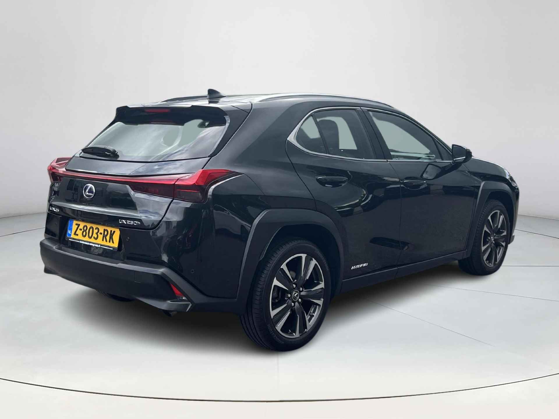 Lexus UX 250h Business Line | Navigatie | Apple CarPlay/Android auto | Achteruitrijcamera | Stuurverwarming | Stoelverwarming - 6/31