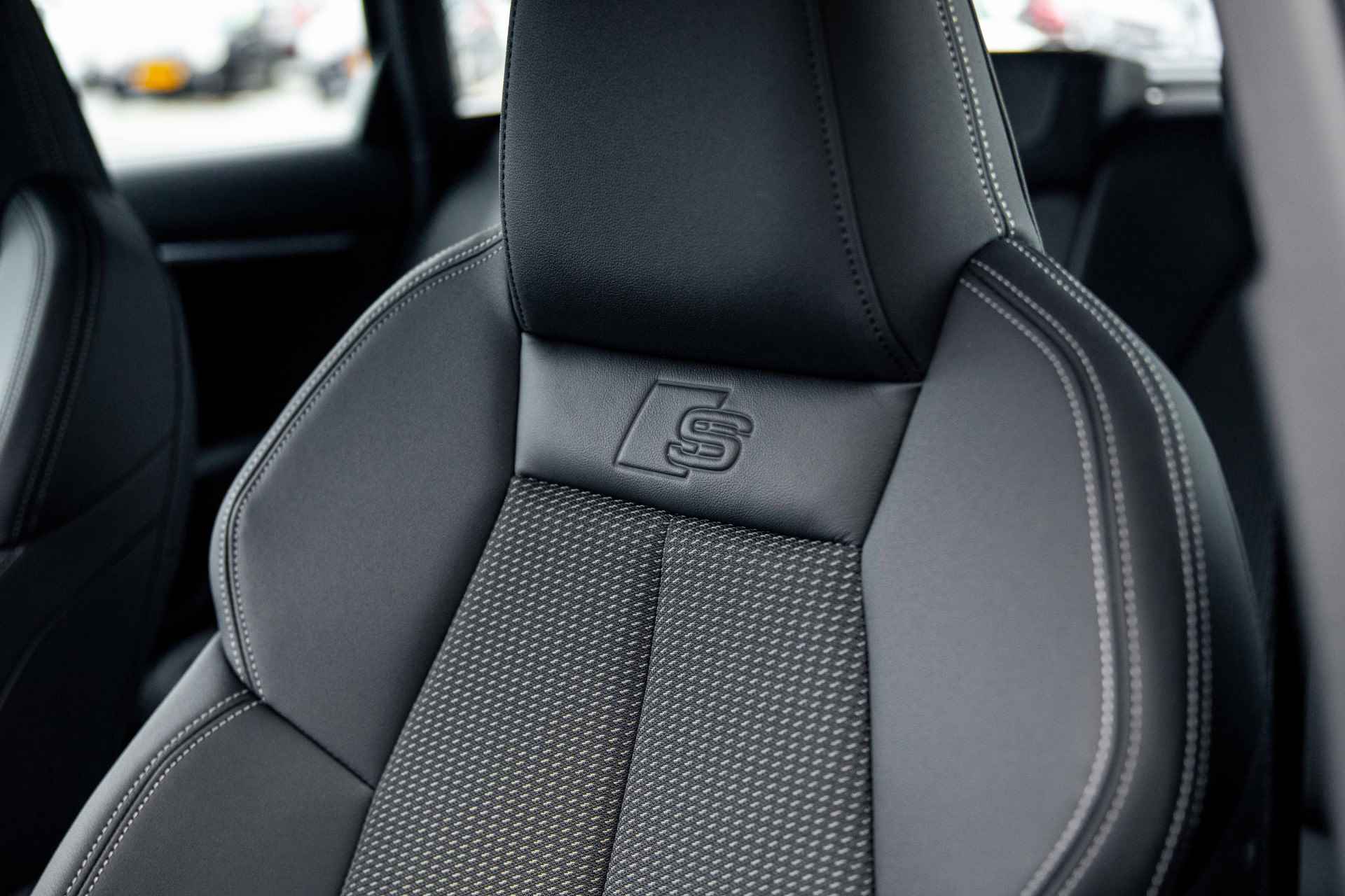Audi A3 Sportback 35TFSI 150PK S edition | Achteruitrijcamera | Bestuurdersstoel elektrisch | LED | Audi Soundsystem - 35/63