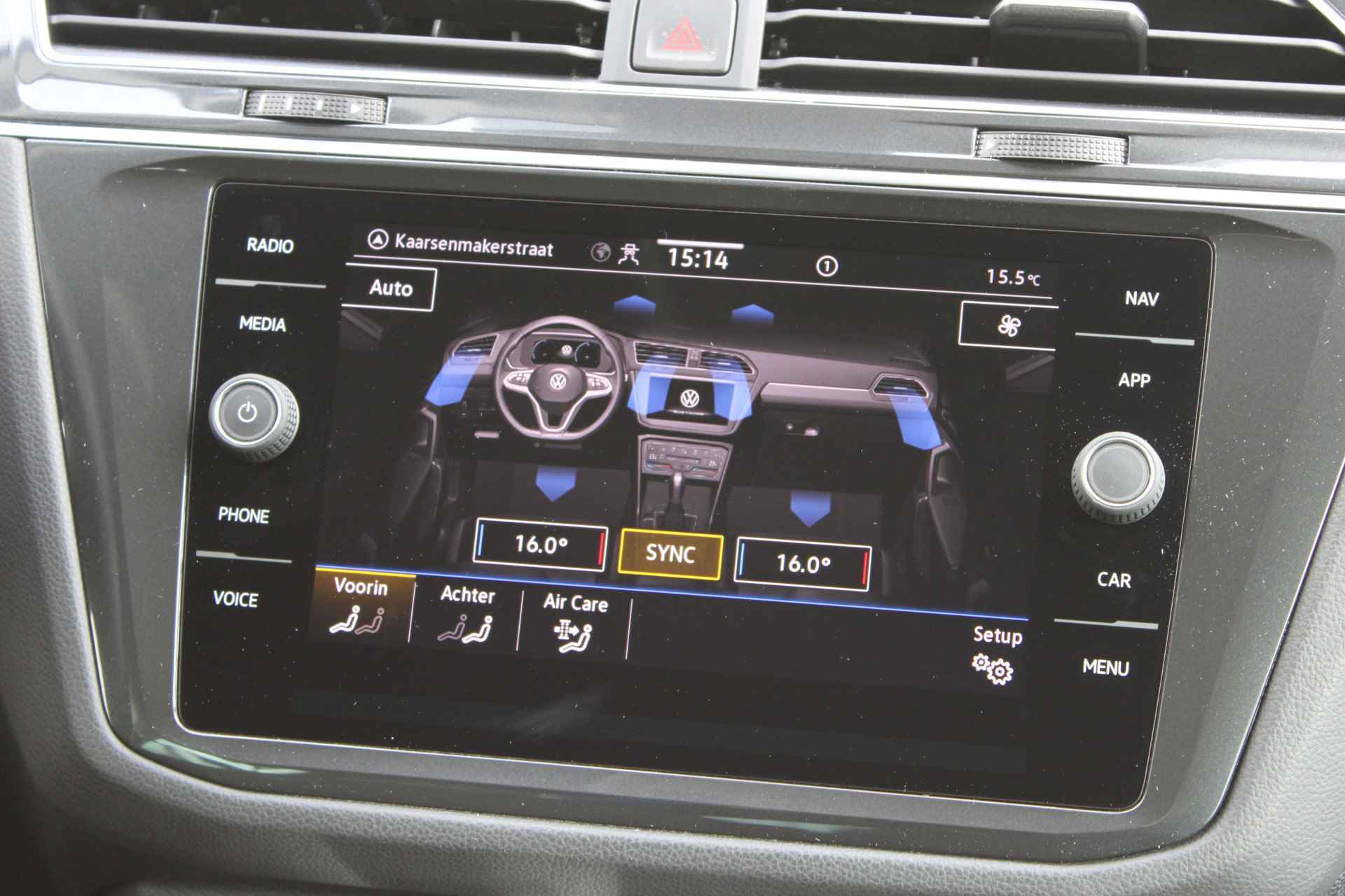 Volkswagen Tiguan 1.5 TSI Elegance | Camera | Alcantara | PDC v+a | Stoel & Stuur verwarming | Elek.Trekhaak - 36/48