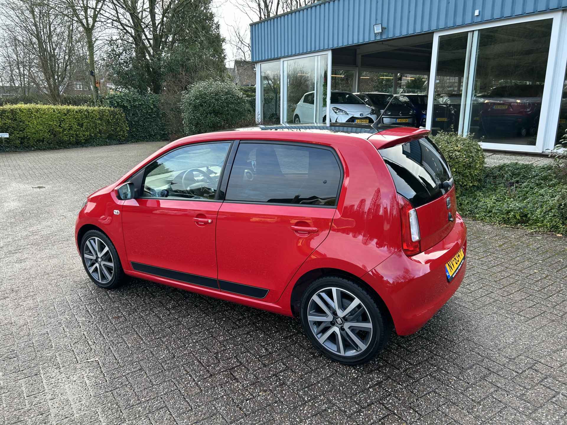 SEAT Mii 1.0 Sport Connect - 3/13