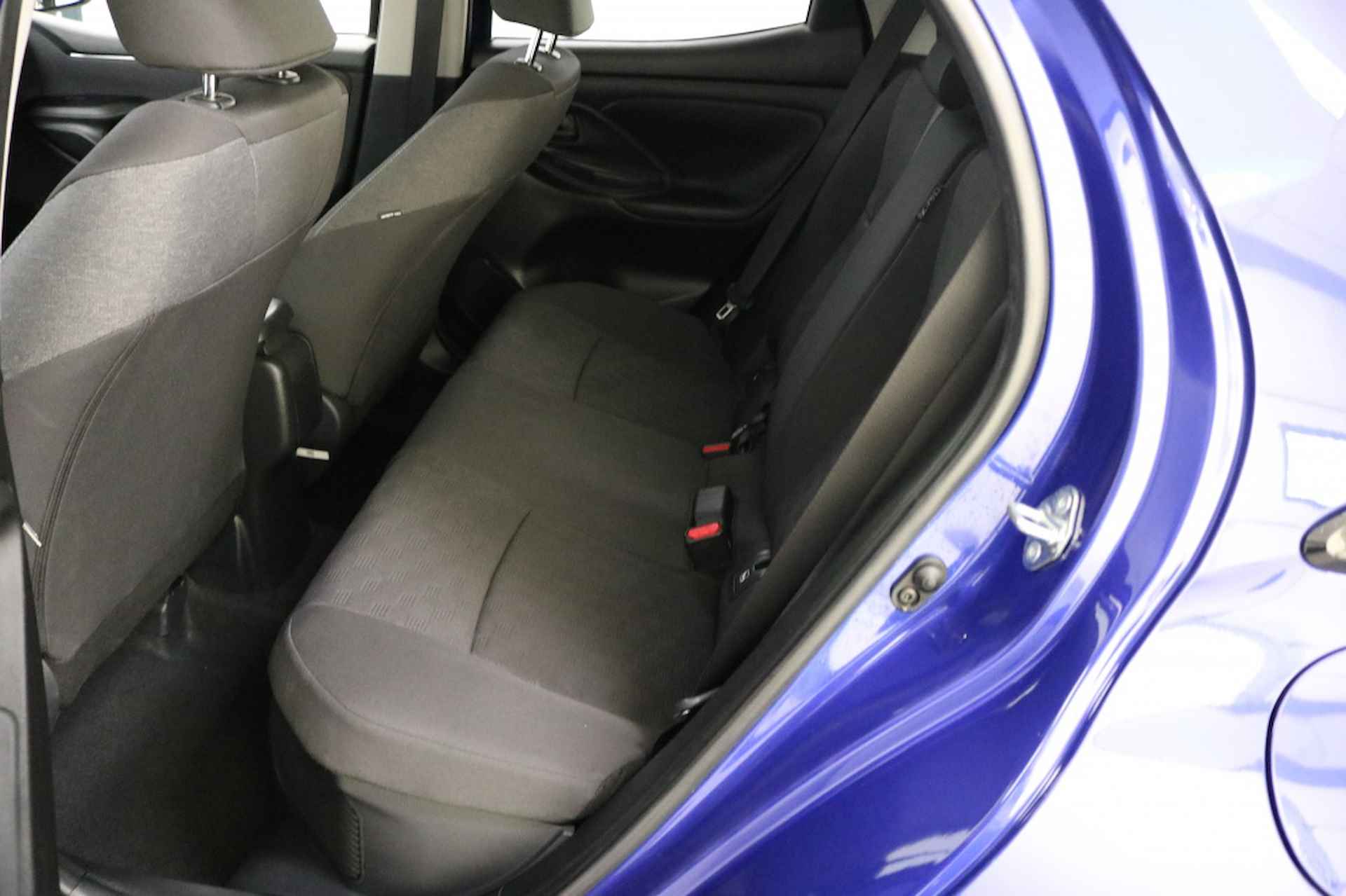 Toyota Yaris 1.5 Hyb. Dynamic | Safety pack - 10/35