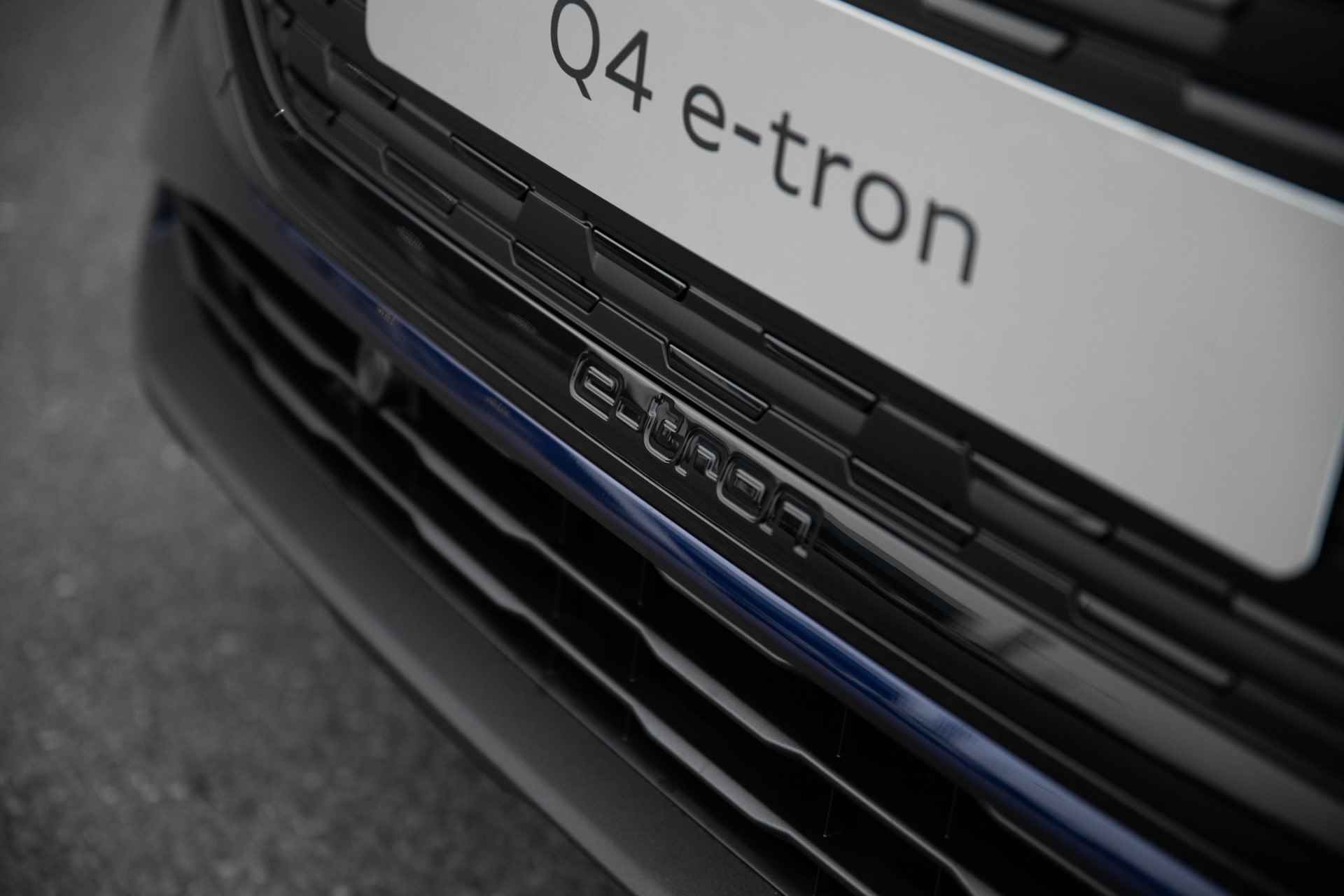 Audi Q4 e-tron 45 S Edition 82 kWh | Trekhaak | Assistentiepakket plus | Comfortpakket - 23/65