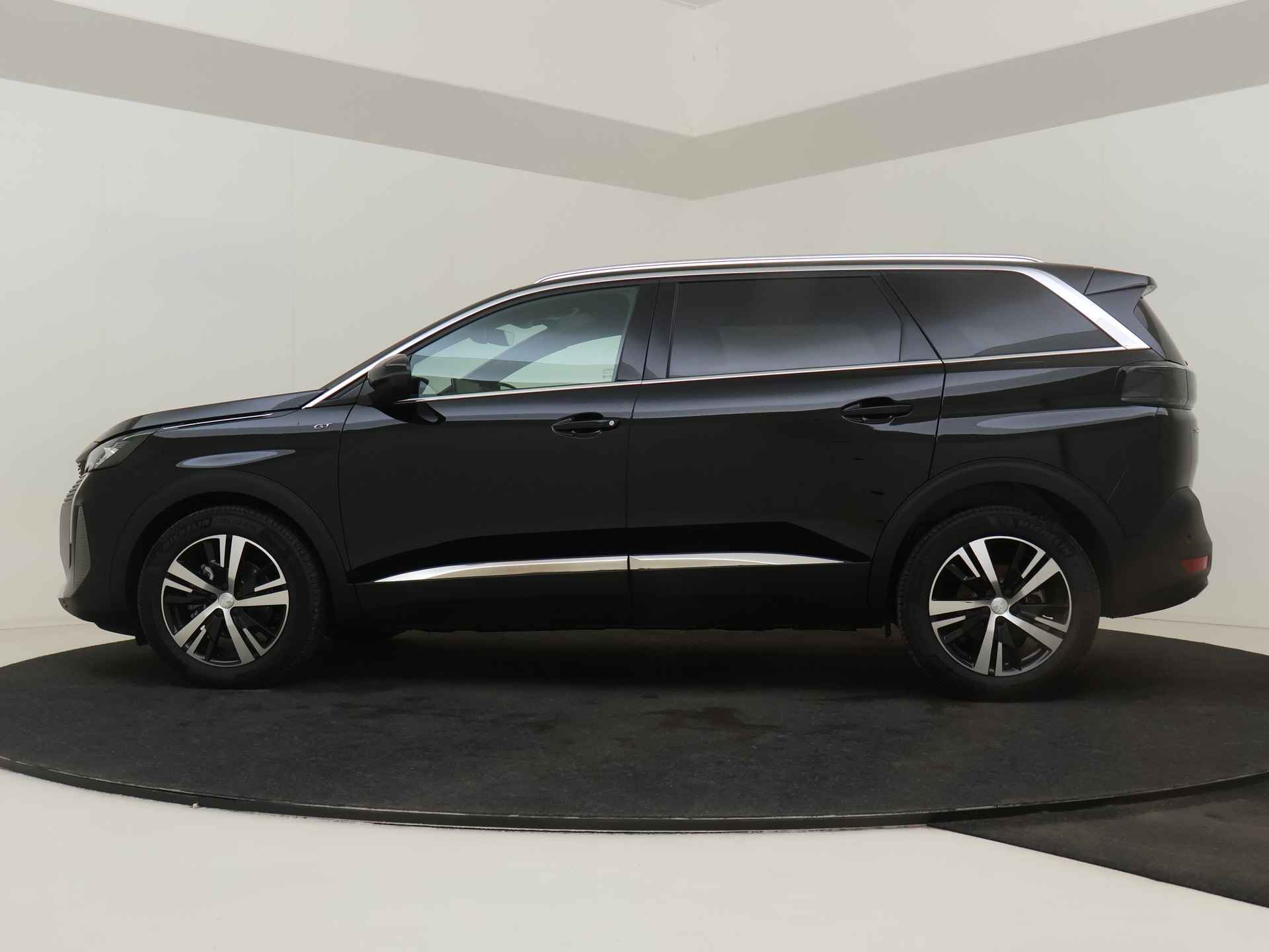 Peugeot 5008 1.2 Hybrid 136pk GT Automaat | Navigatie |  Camera | Keyless | Apple Carplay | - 4/57