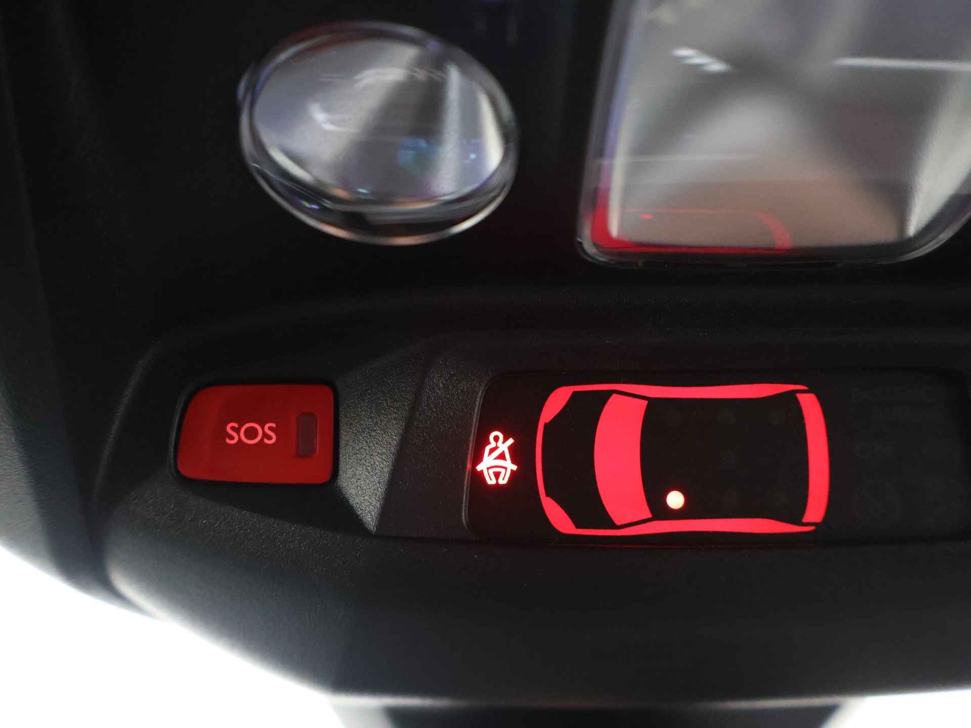 Peugeot 5008 1.2 Hybrid 136pk GT Automaat | Navigatie |  Camera | Keyless | Apple Carplay | - 52/57