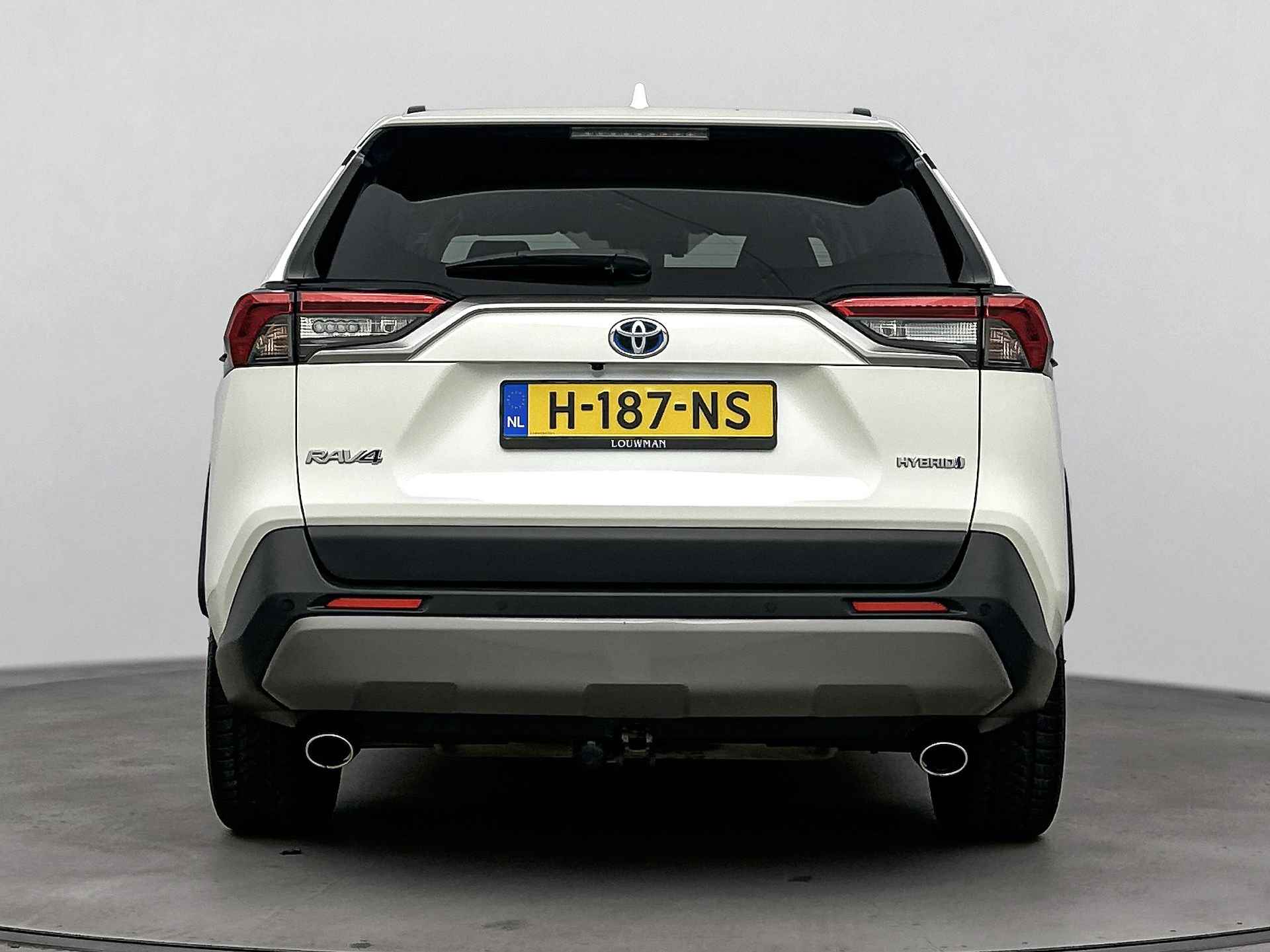 Toyota RAV4 2.5 Hybrid AWD Executive | JBL | Trekhaak | Parkeersensoren | LM velgen | Navigatie | Climate Control | 360 Camera | Stoelverwarming | Dodehoek Ass. | Stoelgeheugen | gerserveerd | Dirk t/m 18-1 - 28/40