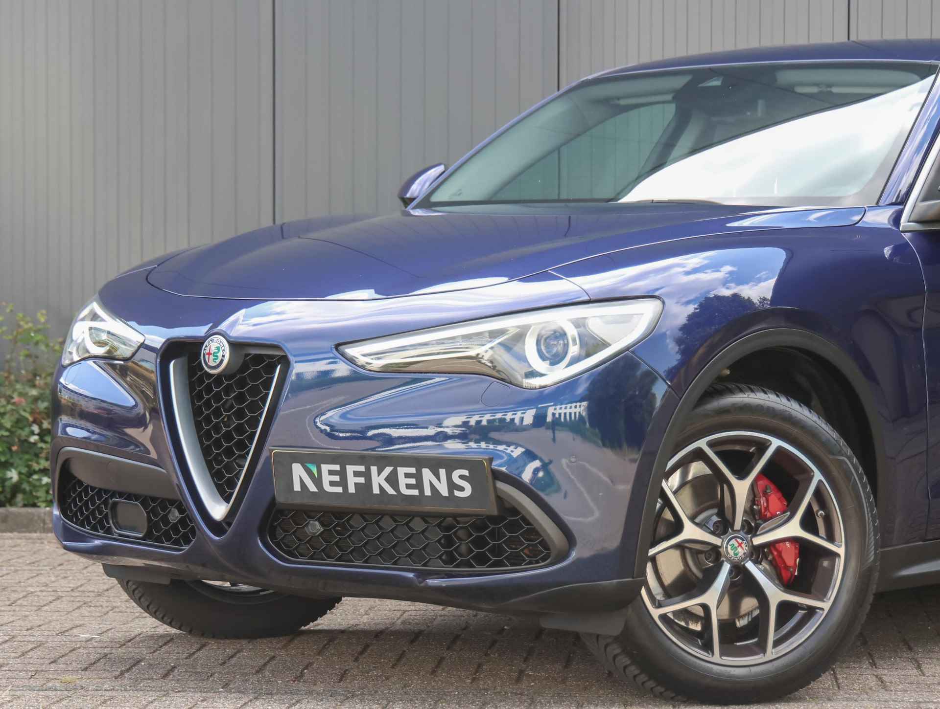 Alfa Romeo Stelvio 200pk Turbo AWD Super (LEER/Camera/Keyless/PDC/Xenon/NAV.) - 41/45