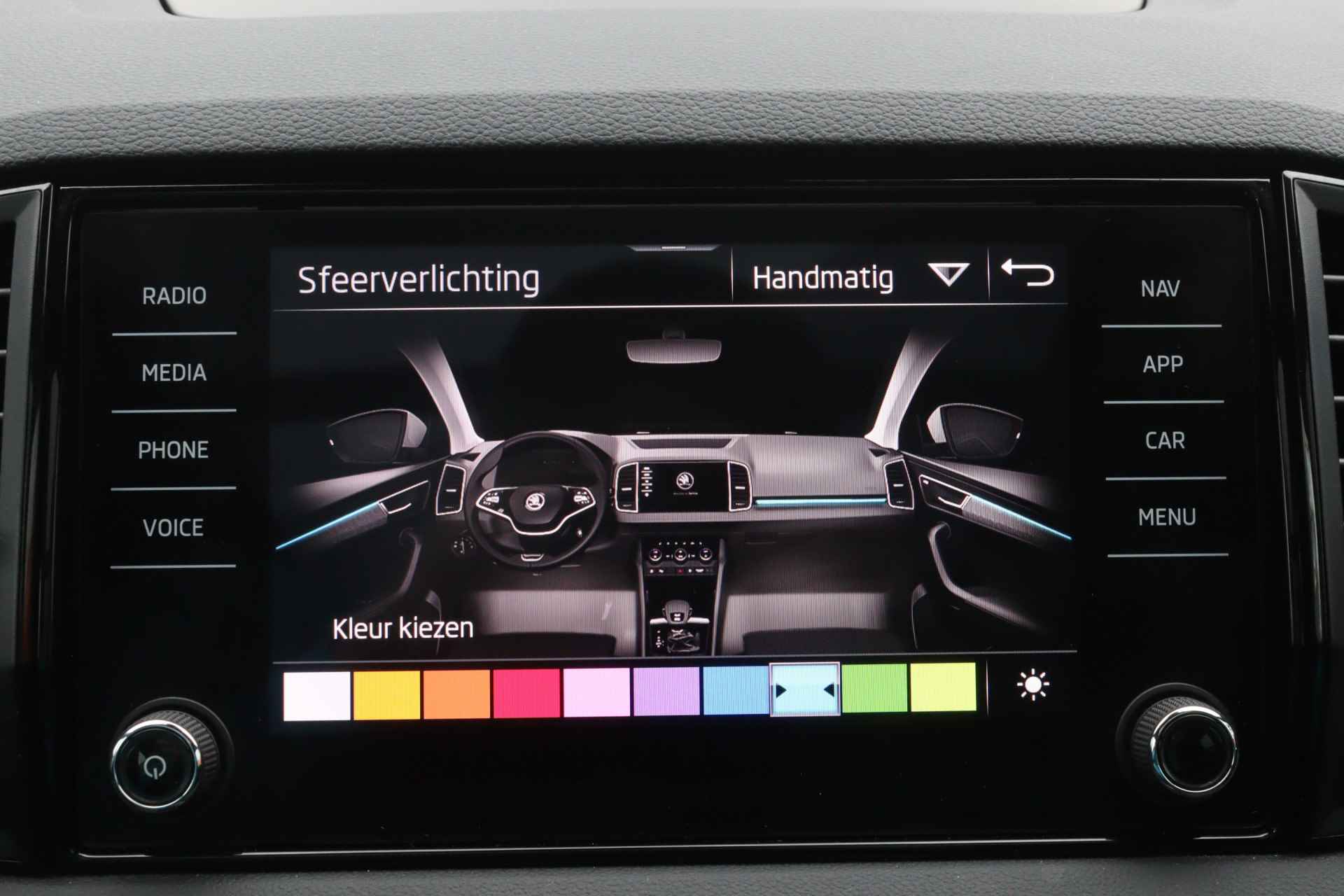 Škoda Karoq 1.5 TSI ACT DSG Sportline Pano/Virtual Cockpit/Navi/Camera/Keyless/LED/ACC/DAB/19" - 19/43