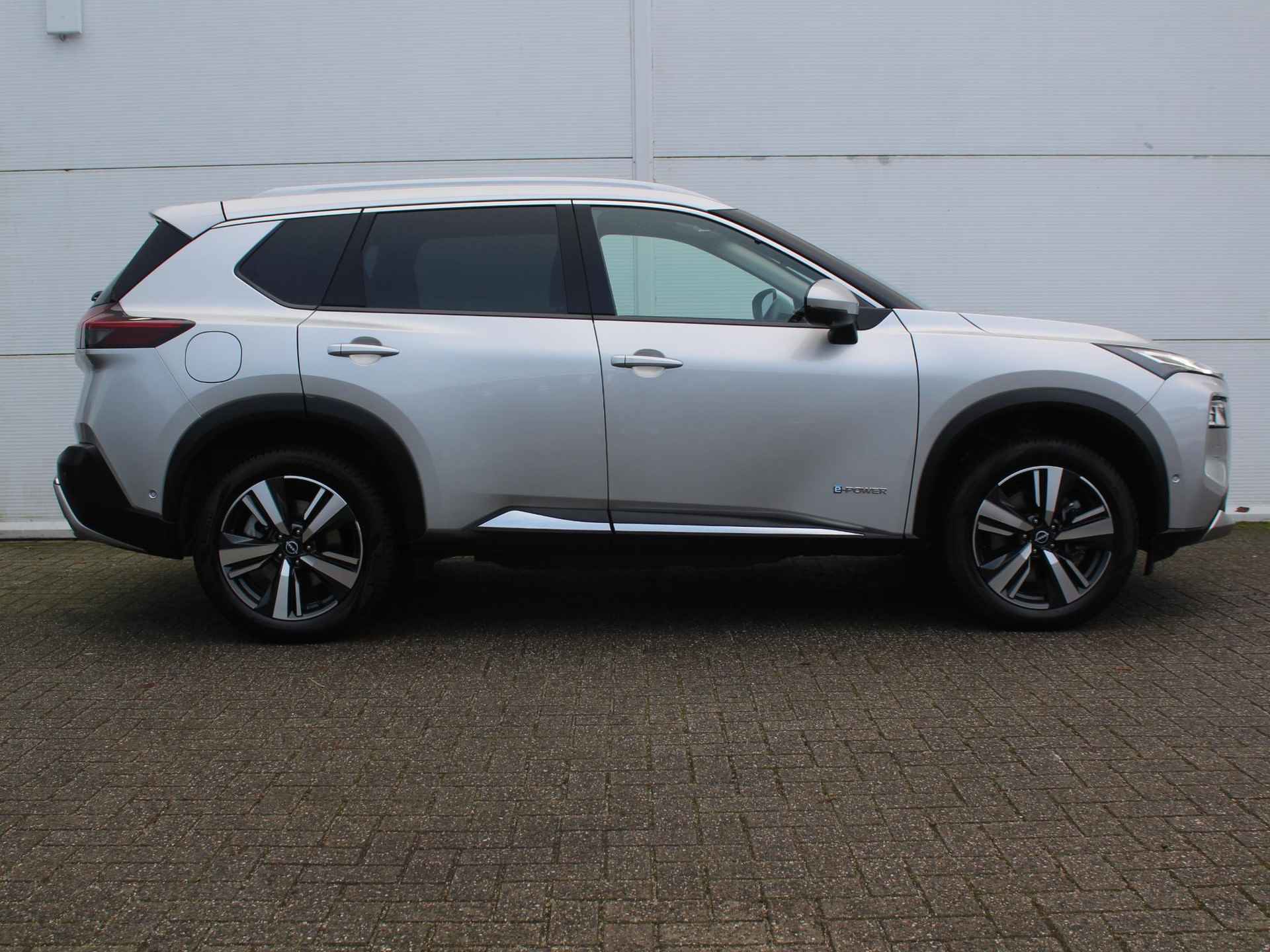 Nissan X-Trail 1.5 e-4orce Tekna 4WD 7p. / Trekhaak (1650 KG) / Cruise Control Adaptief / Navigatie + Apple Carplay/Android Auto / Lederen Bekleding / Stoel- + Stuurverwarming / - 17/53