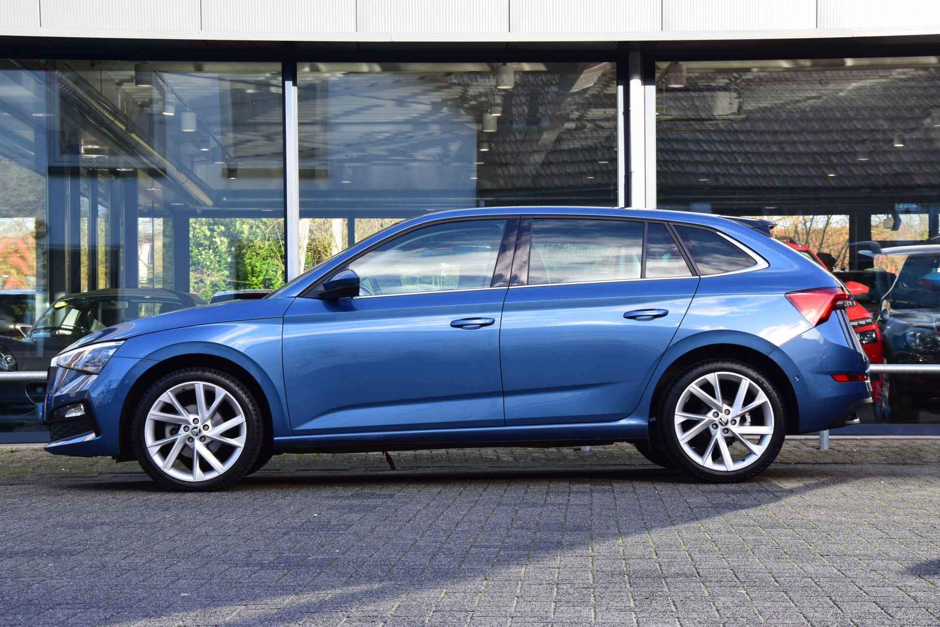 Škoda Scala 1.5 TSI Business Edition DSG Automaat | Org. NL | BOVAG Garantie | Trekhaak | Stoelverwarming | Panoramadak | Virtual Dashboard | Adaptive Cruise Control | Achteruitrijcamera | - 4/45