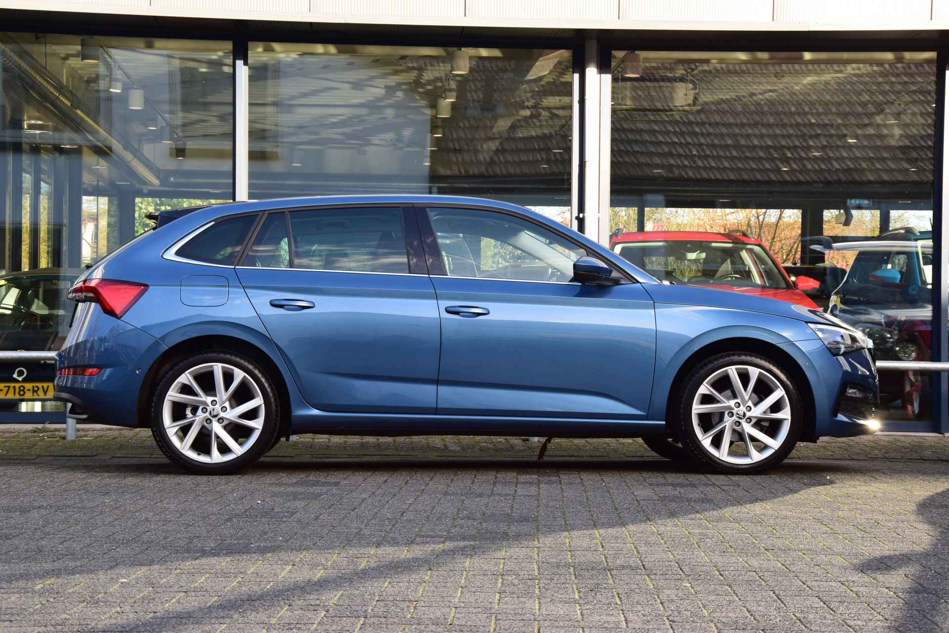 Škoda Scala 1.5 TSI Business Edition DSG Automaat | Org. NL | BOVAG Garantie | Trekhaak | Stoelverwarming | Panoramadak | Virtual Dashboard | Adaptive Cruise Control | Achteruitrijcamera | - 5/45