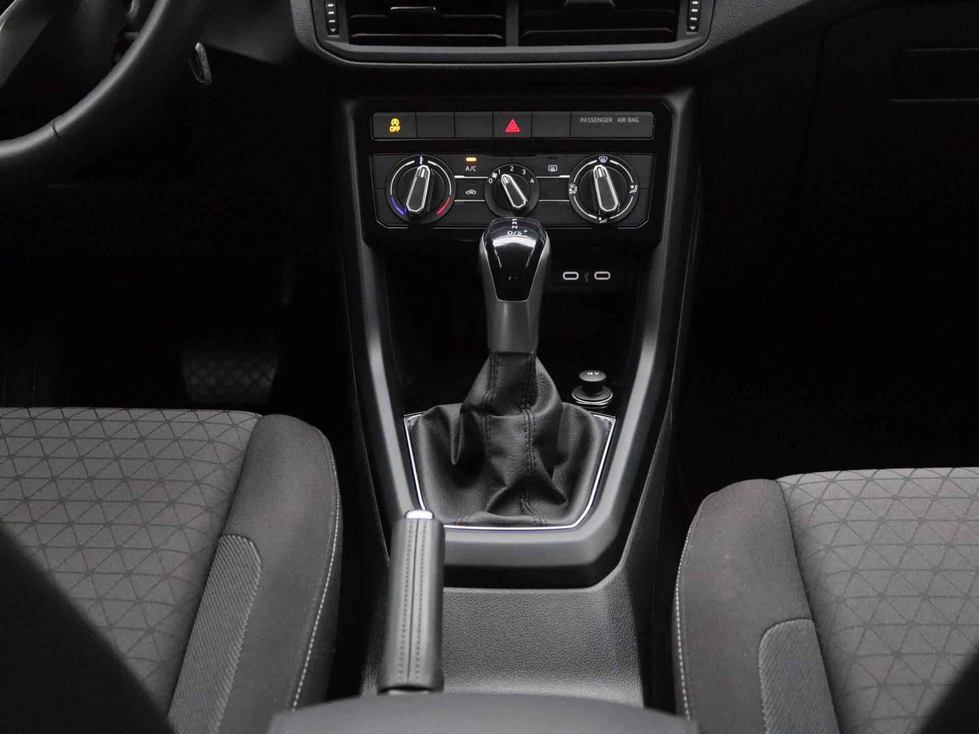 Volkswagen T-Cross 1.0 TSI Life Automaat | Airco | 16 Inch Velgen | Cruise Control | Apple Carplay | - 10/32