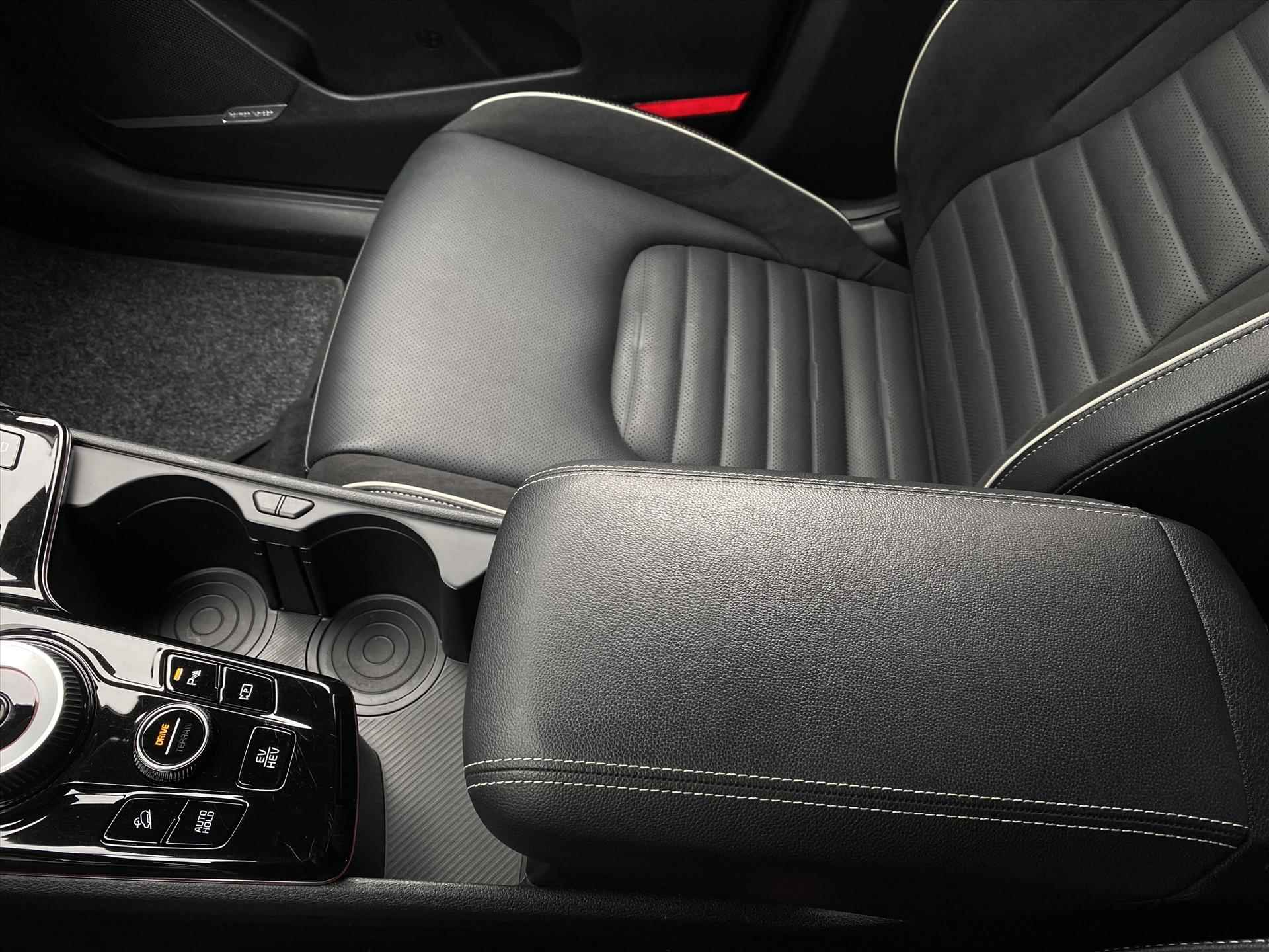 KIA Sportage 1.6 T-GDi 265pk Plug-In Hybrid AT6 4WD GT-PlusLine | Navigatie | 360* Camera | Stoel verwarming & ventilatie | Harman Kardon  | Panoromadak | - 38/56