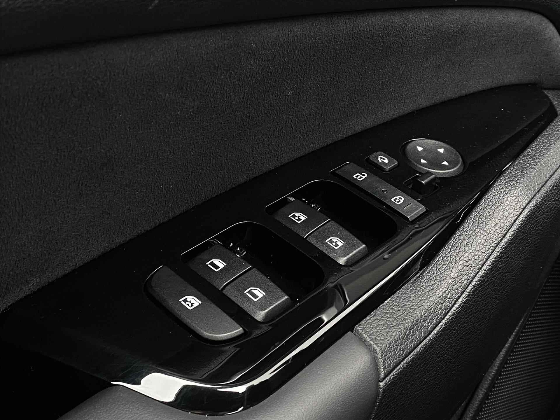 KIA Sportage 1.6 T-GDi 265pk Plug-In Hybrid AT6 4WD GT-PlusLine | Navigatie | 360* Camera | Stoel verwarming & ventilatie | Harman Kardon  | Panoromadak | - 41/56