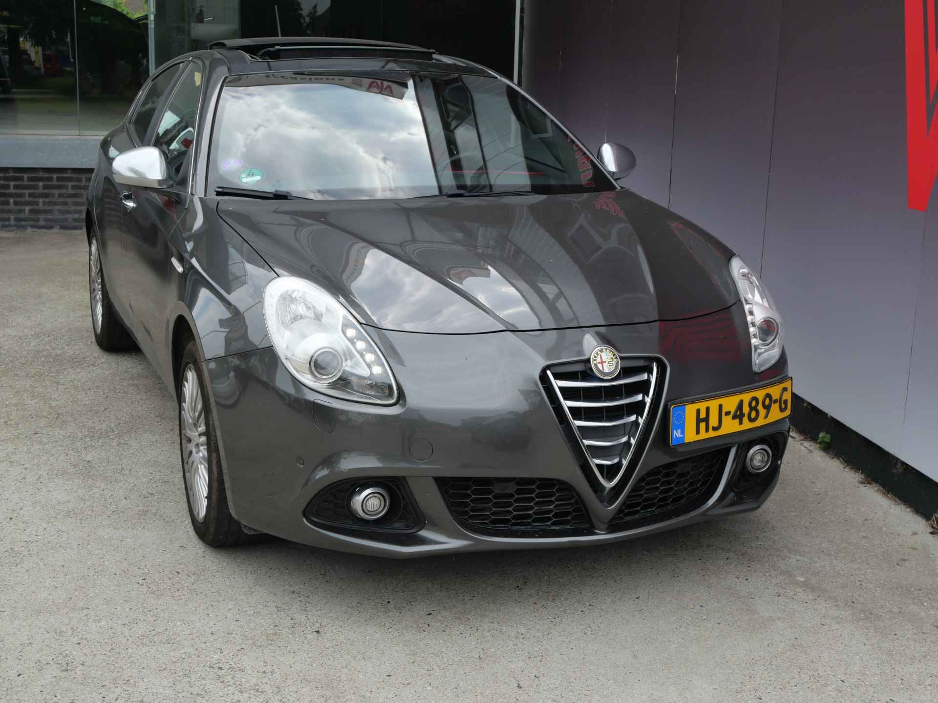 Alfa Romeo Giulietta 1.4T EXCLUSIVE | AUTOMAAT | XENON | PANORAMA | LEER | BOSE!! - 3/28