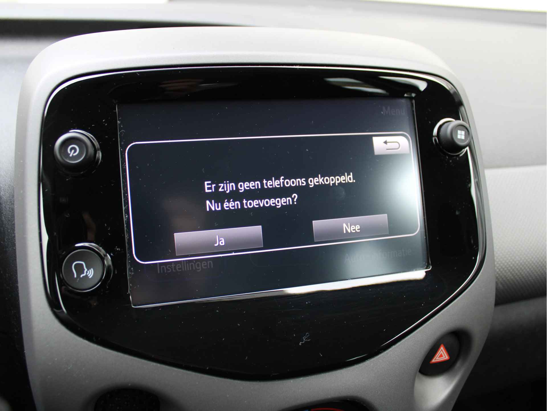 Peugeot 108 1.0 e-VTi Active /NAVI/LED/DAB+/Achteruitrijcamera/Miracast/Bluetooth/AIRCO/CV/ISOFIX/NAP! 1e eig! - 14/40