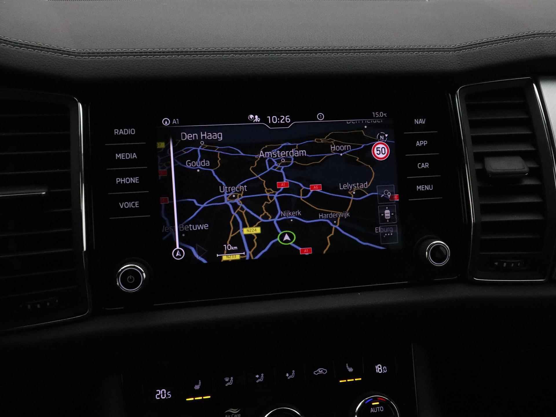 Skoda Kodiaq 1.5 TSI Business Edition | Camera | Navigatie | Carplay | 18" | Stoelverwarming | LED | Parkeersensoren | Trekhaak | - 19/21