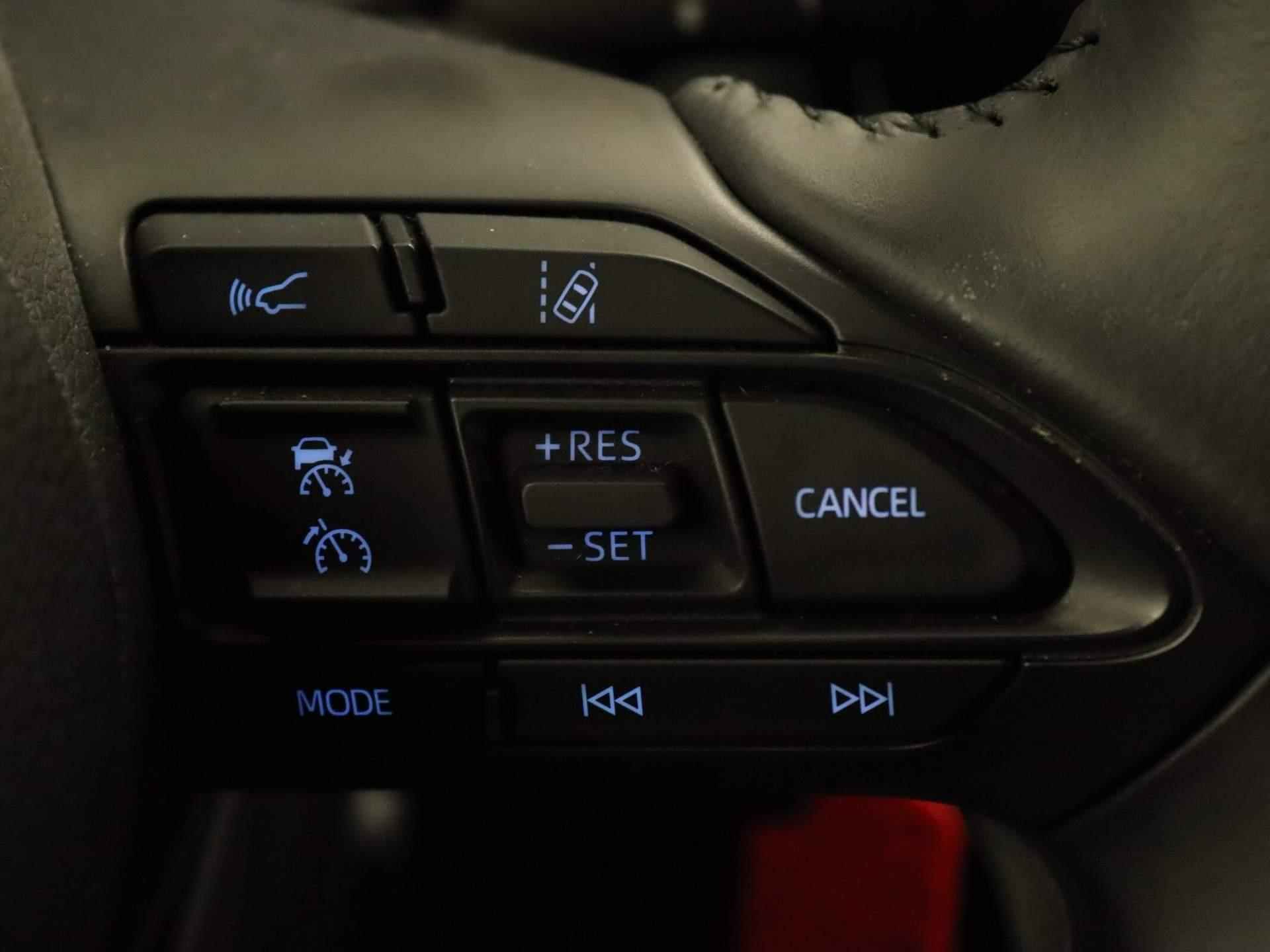 Toyota Aygo X 1.0 VVT-i MT Pulse - ADAPTIVE CRUISE CONTROL - STOELVERWARMING - ACHTERUITRIJ CAMERA - APPLE CARPLAY/ANDROID AUTO - LEASE MOGELIJK! - 18/29