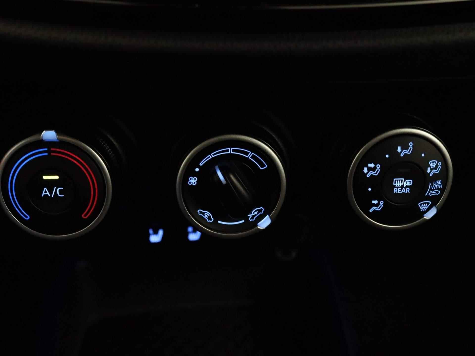 Toyota Aygo X 1.0 VVT-i MT Pulse - ADAPTIVE CRUISE CONTROL - STOELVERWARMING - ACHTERUITRIJ CAMERA - APPLE CARPLAY/ANDROID AUTO - LEASE MOGELIJK! - 24/29