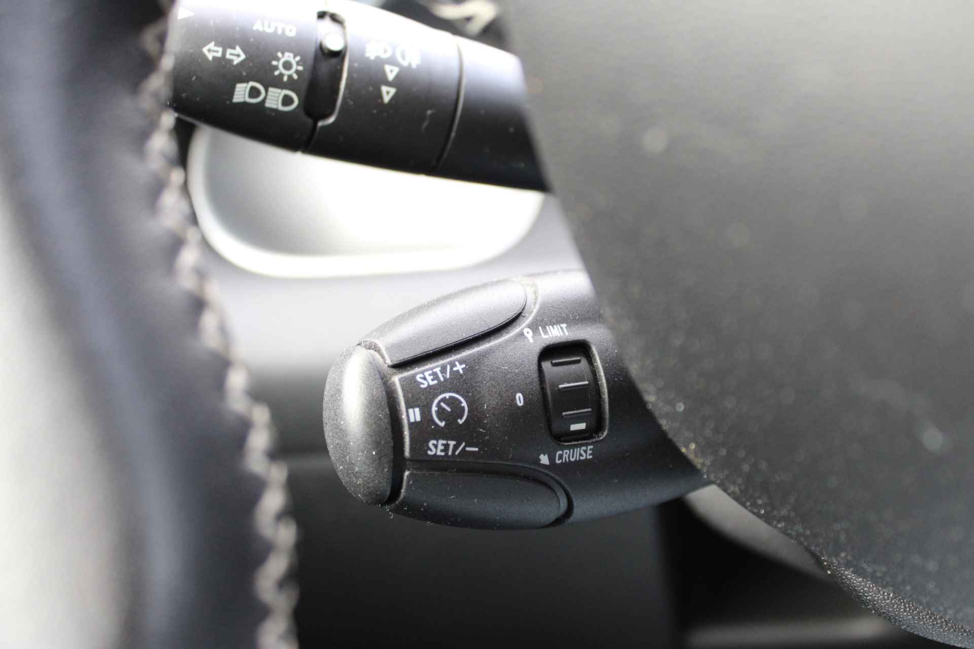 Citroën C3 Picasso 1.2 PureTech Feel Edition | Navigatie | Camera | NL auto - 20/20