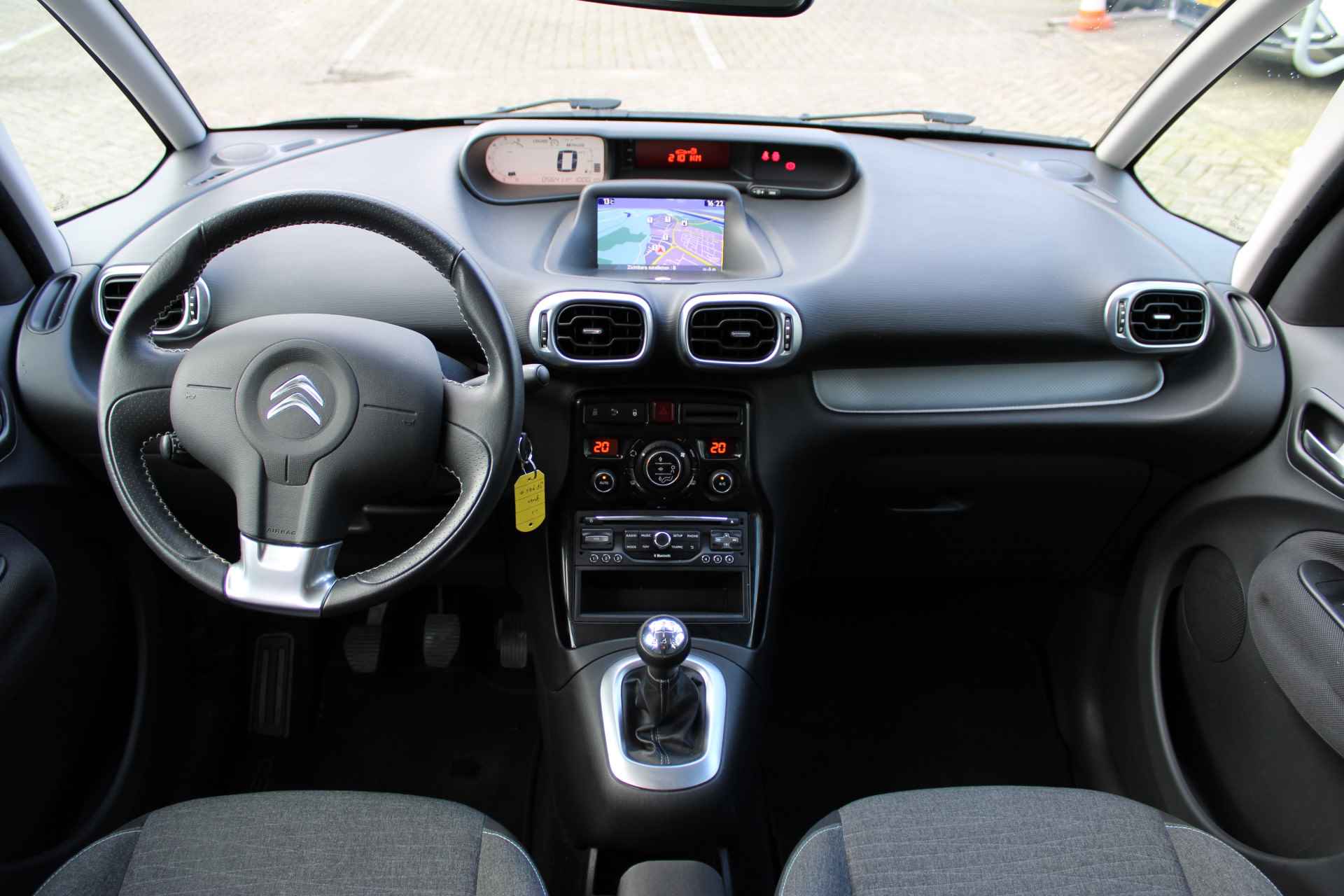 Citroën C3 Picasso 1.2 PureTech Feel Edition | Navigatie | Camera | NL auto - 7/20