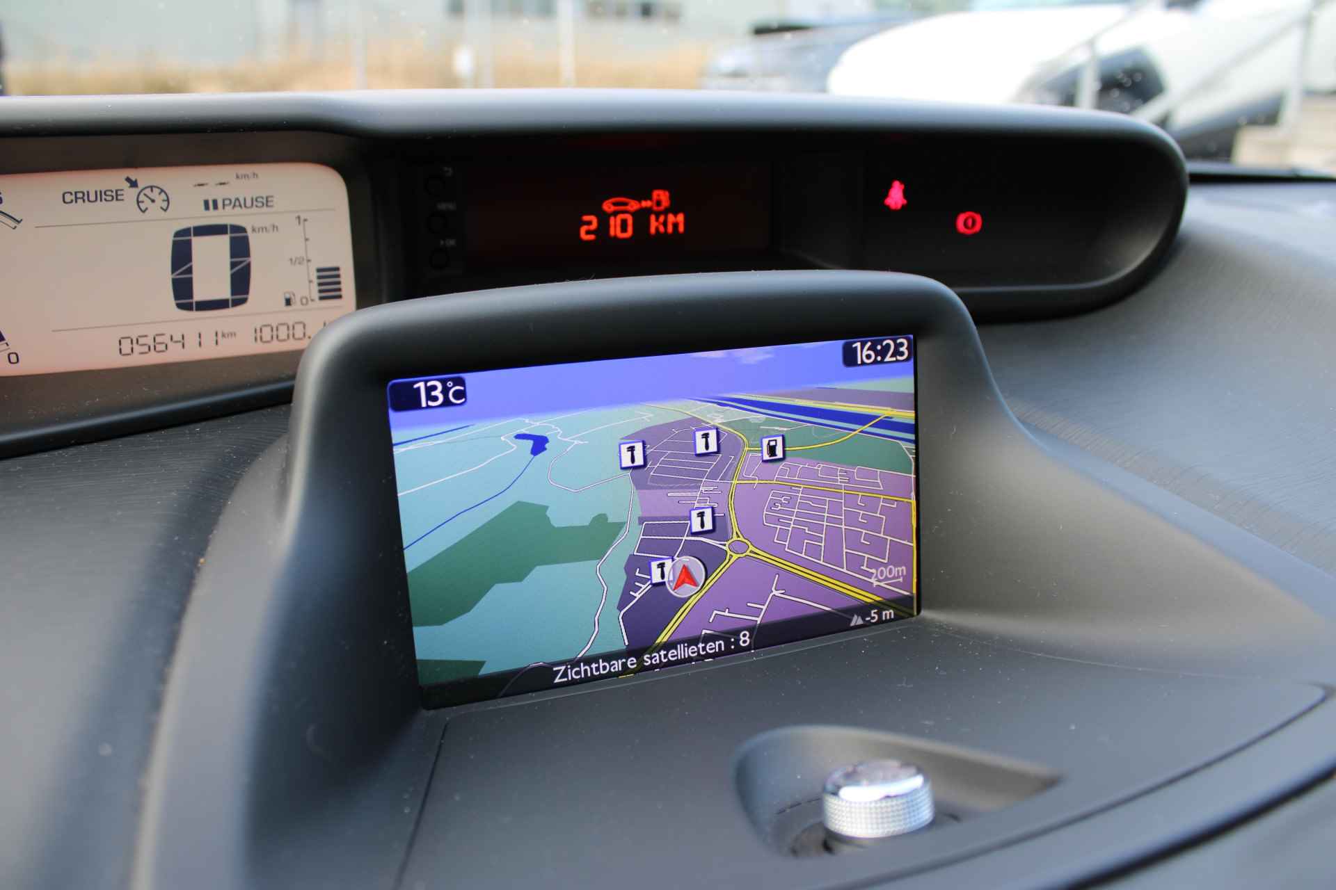 Citroën C3 Picasso 1.2 PureTech Feel Edition | Navigatie | Camera | NL auto - 8/20